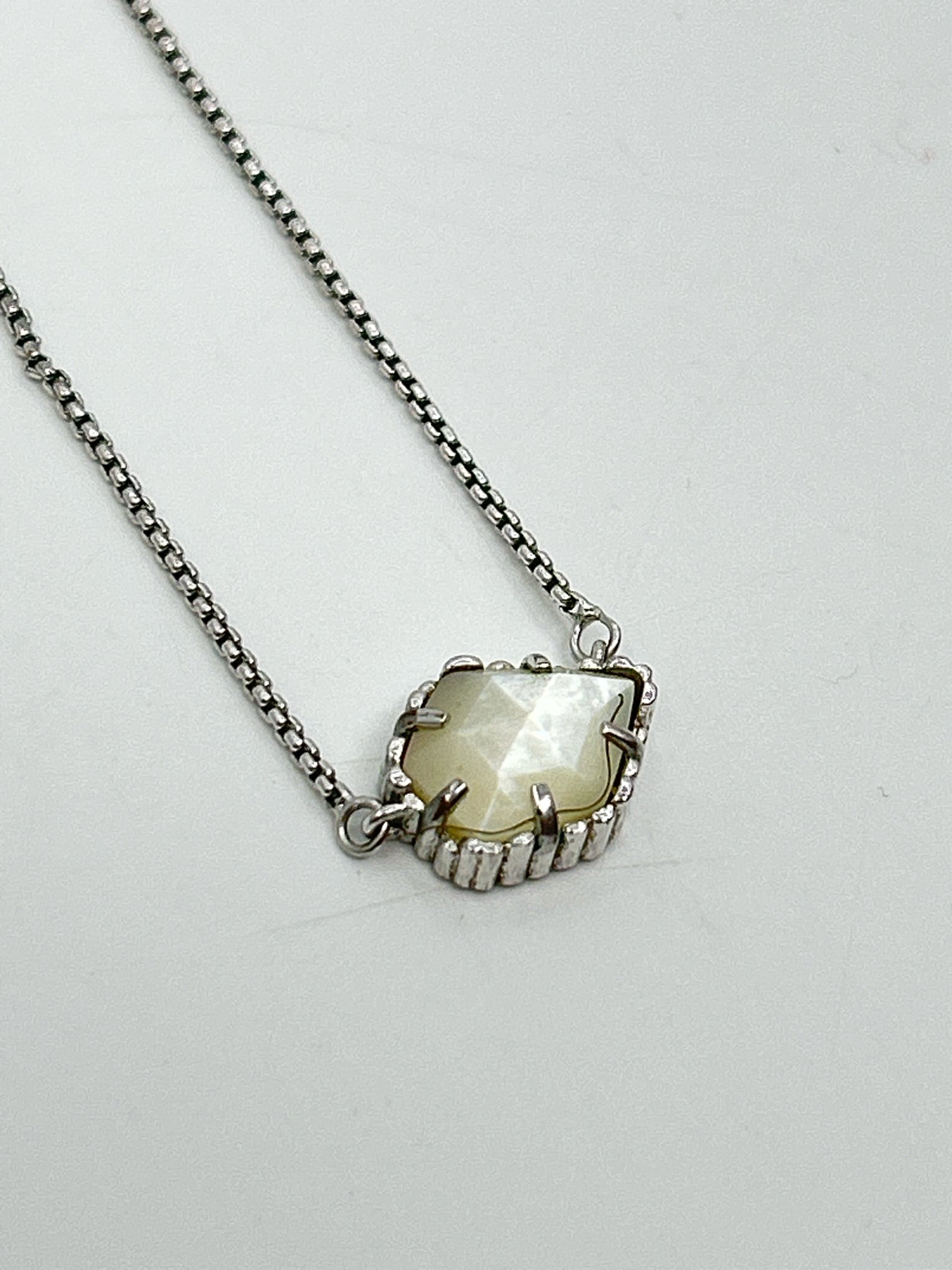 KENDRA SCOTT White Necklace