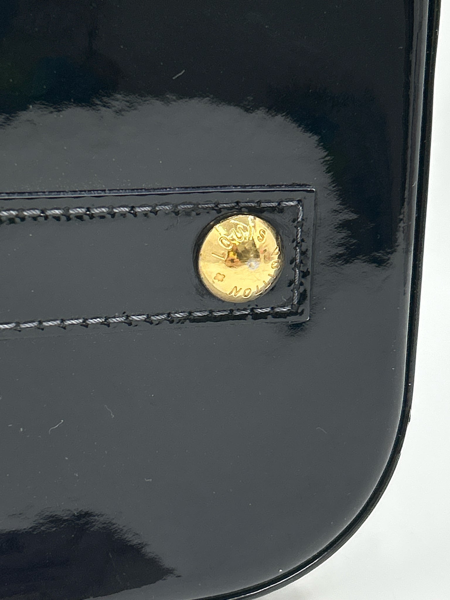 LOUIS VUITTON Black Women Purse