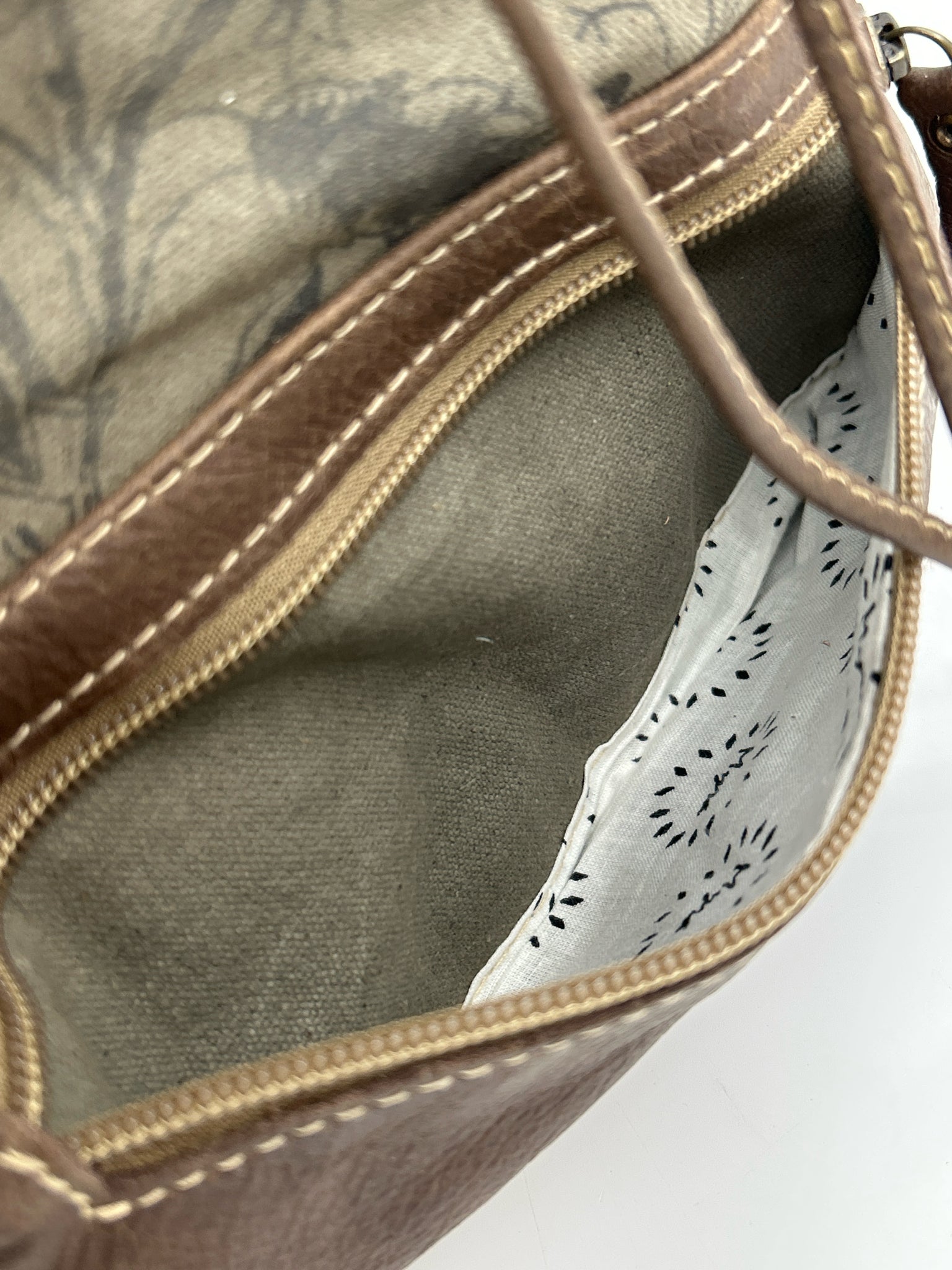 MYRA BAG Brown Print Women Purse