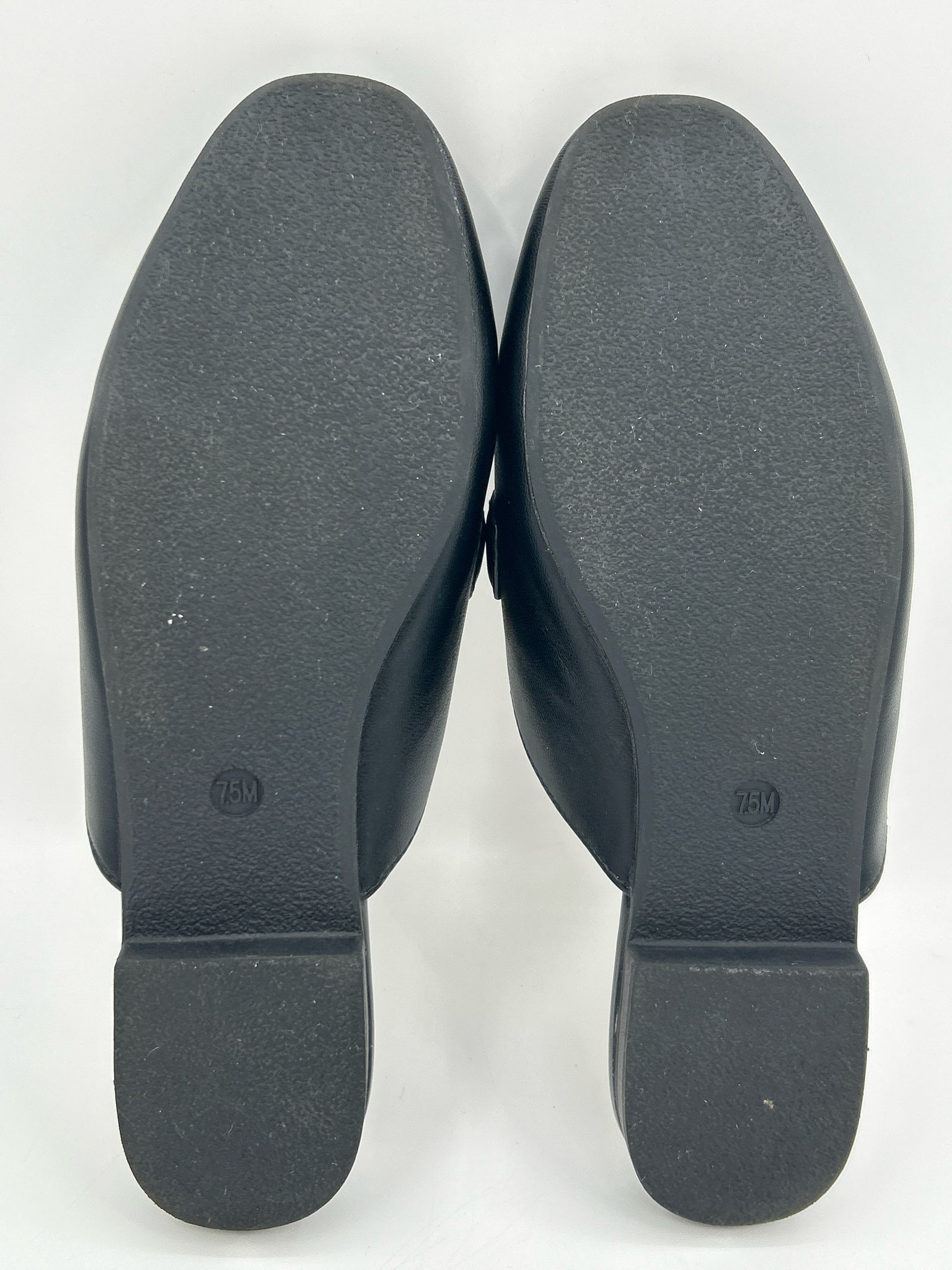 CUSHIONAIRE Size 7.5M Black Women Loafer