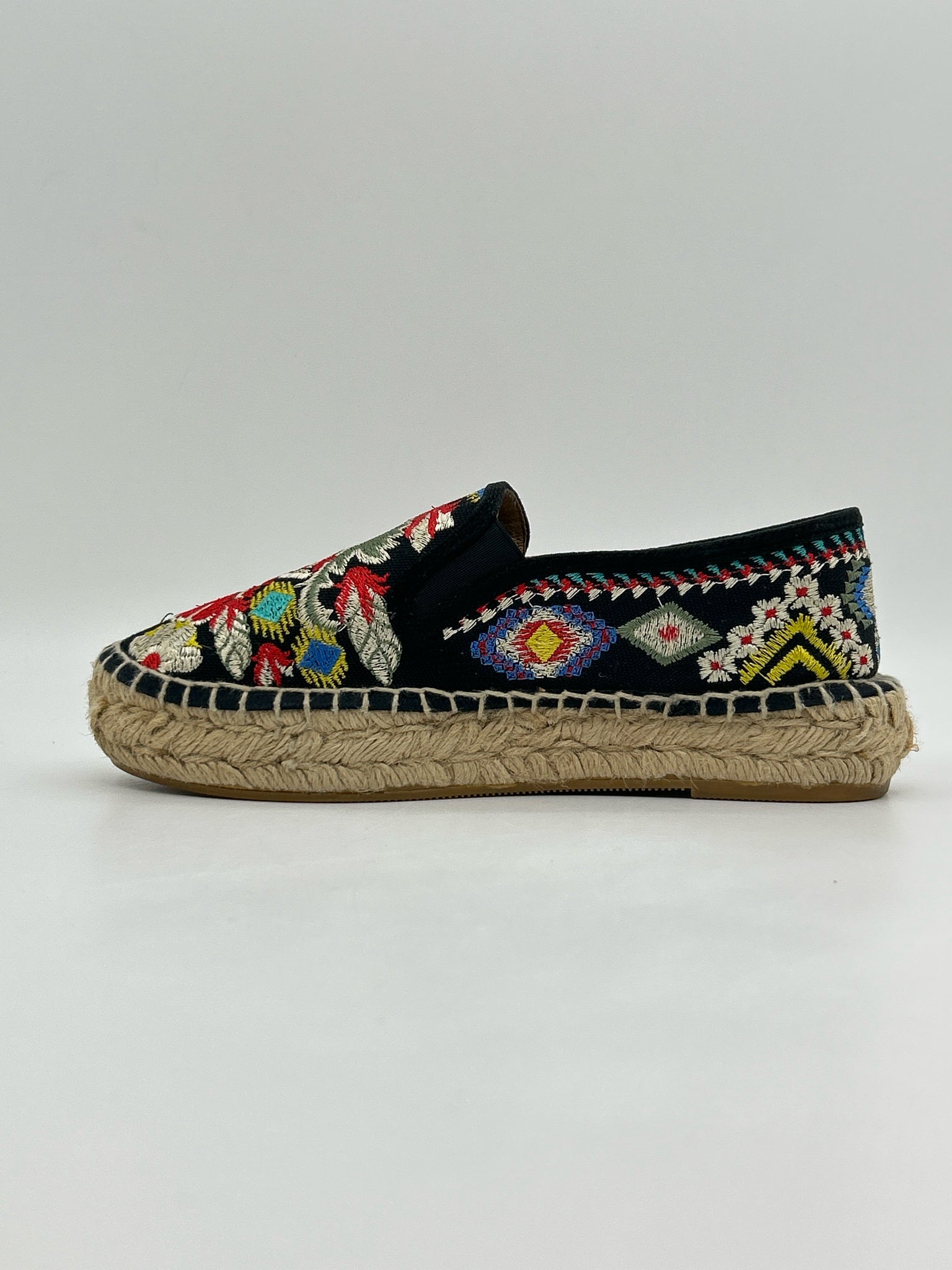JOHNNY WAS Size 7.5 Multi-Color Women Flats