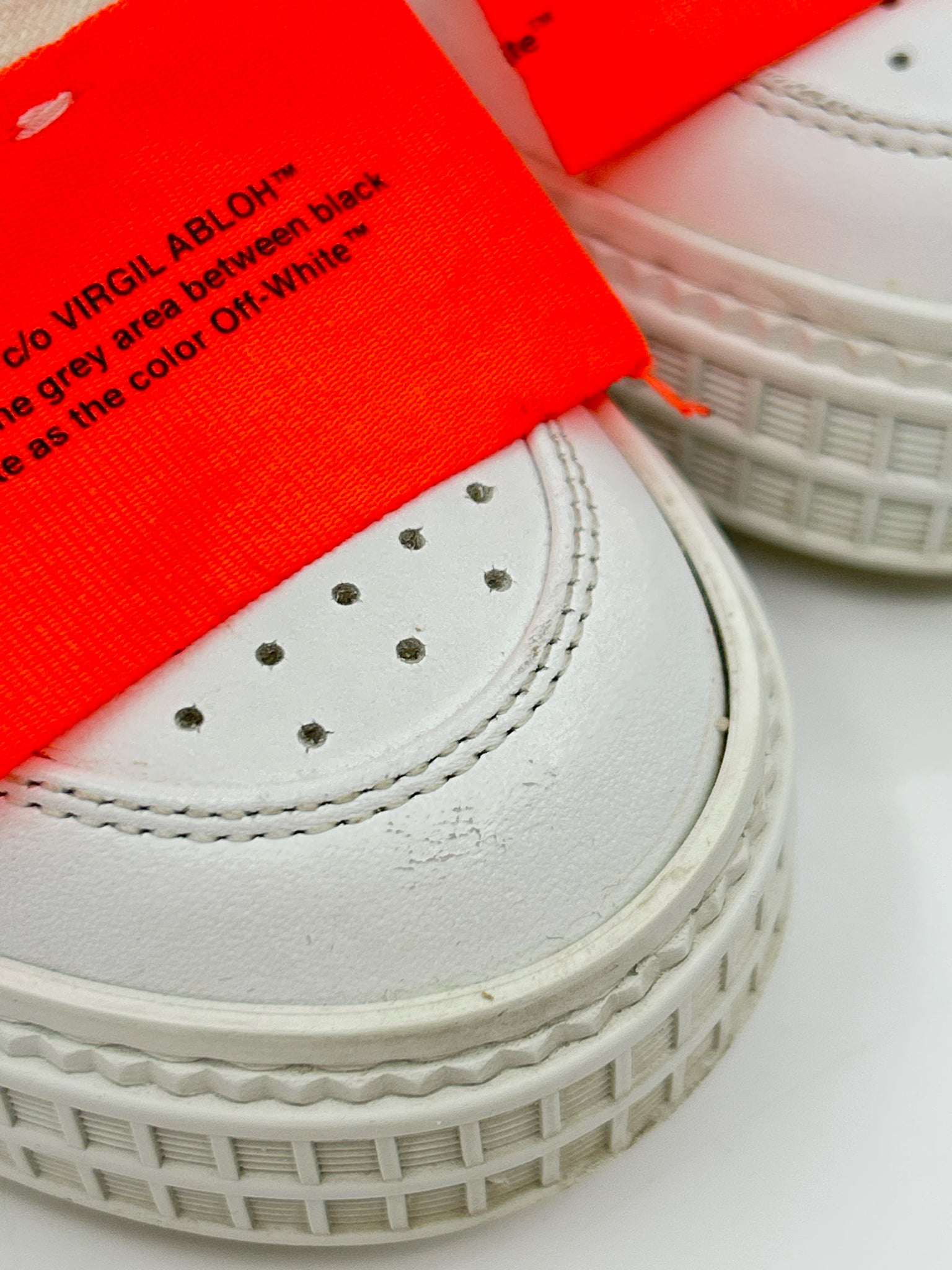 OFF-WHITE Size 36 White Print Women Sneakers