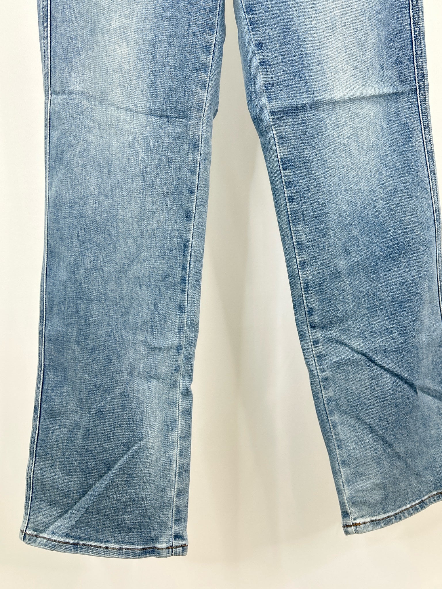 JUDY BLUE Size 11/30 LIGHT BLUE DENIM Women jeans