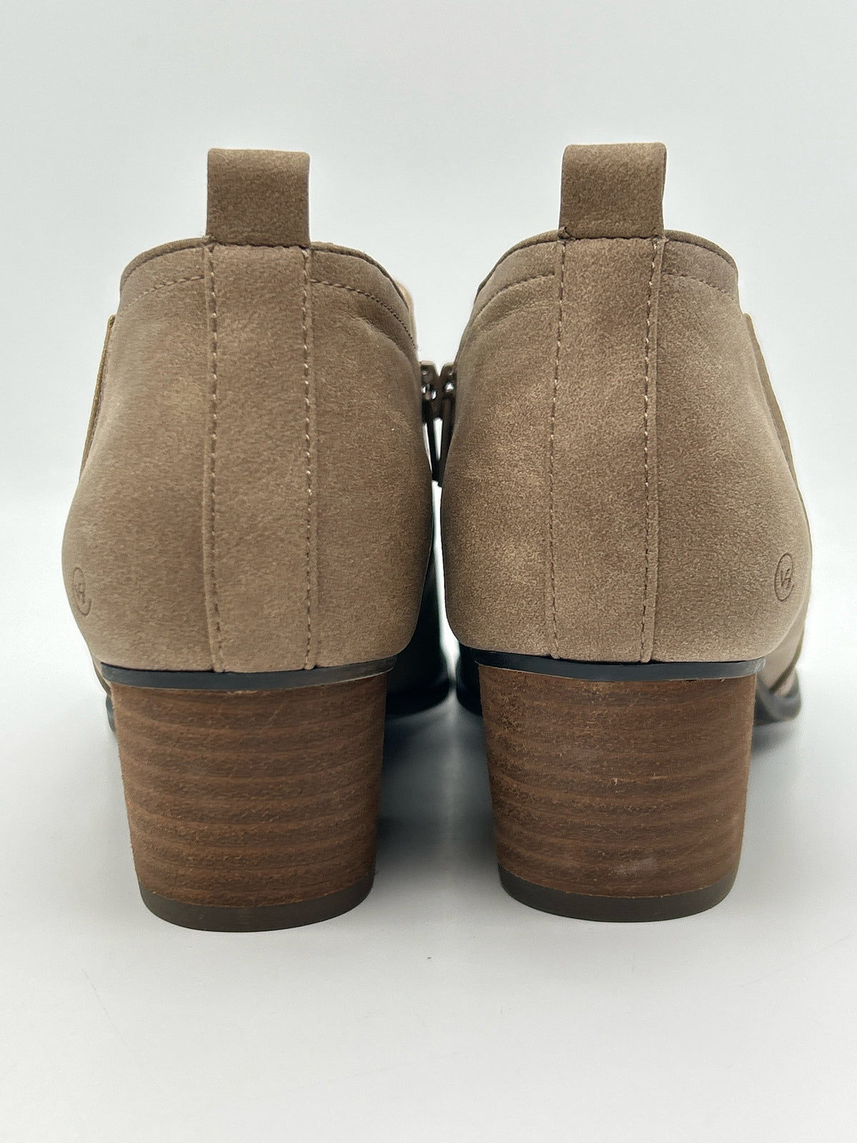 LIFE STRIDE Size 9M Beige Women Booties