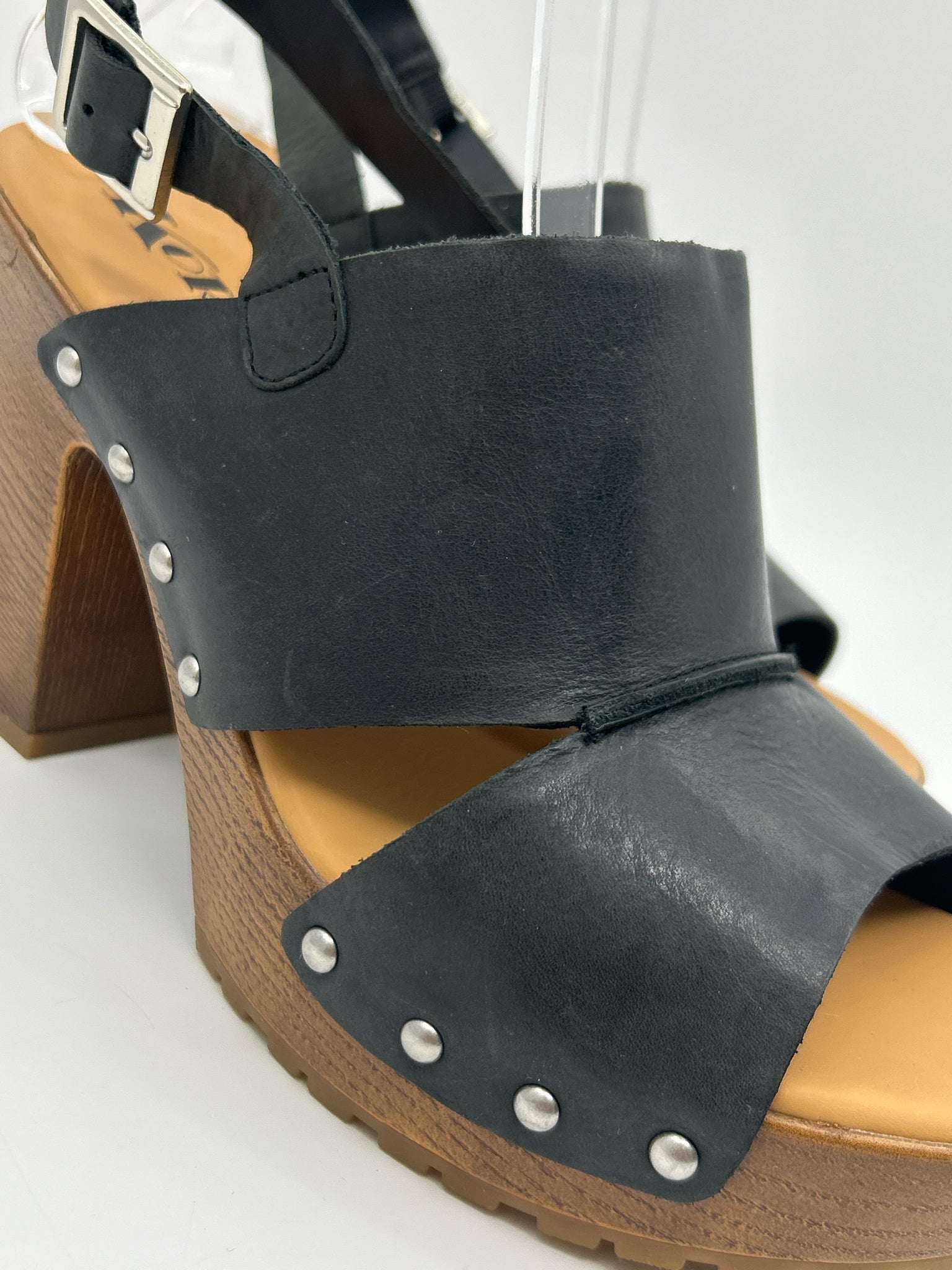 Korks Size 10M Black Women Sandal