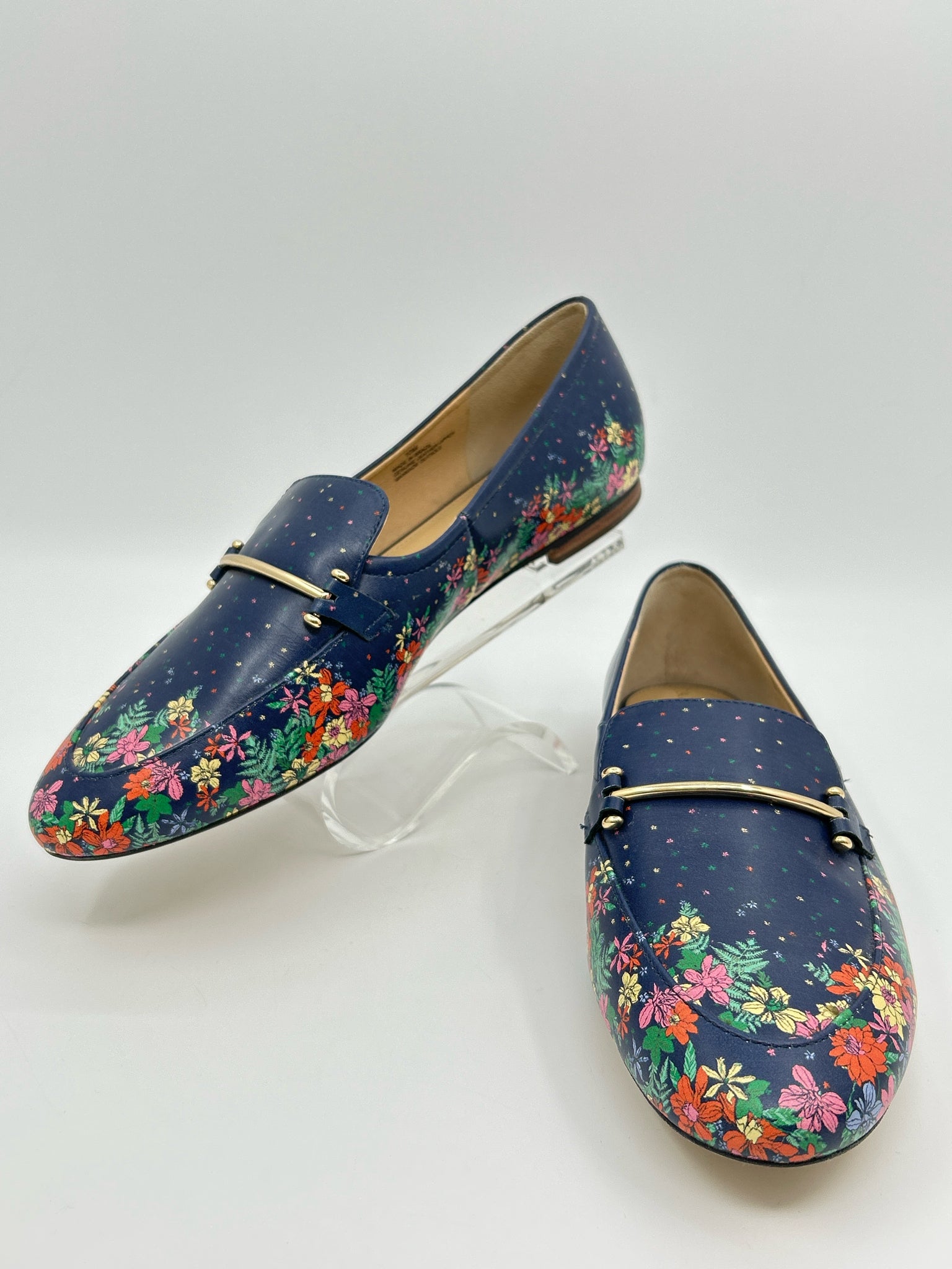 TALBOTS NWOB Size 10M NAVY FLORAL Women Loafer
