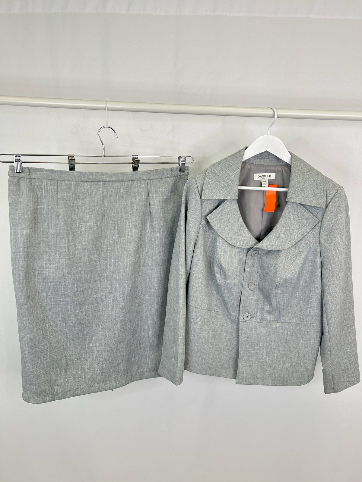 DANILLO Size 14W GREY PRINT Women 2-Piece w/skirt