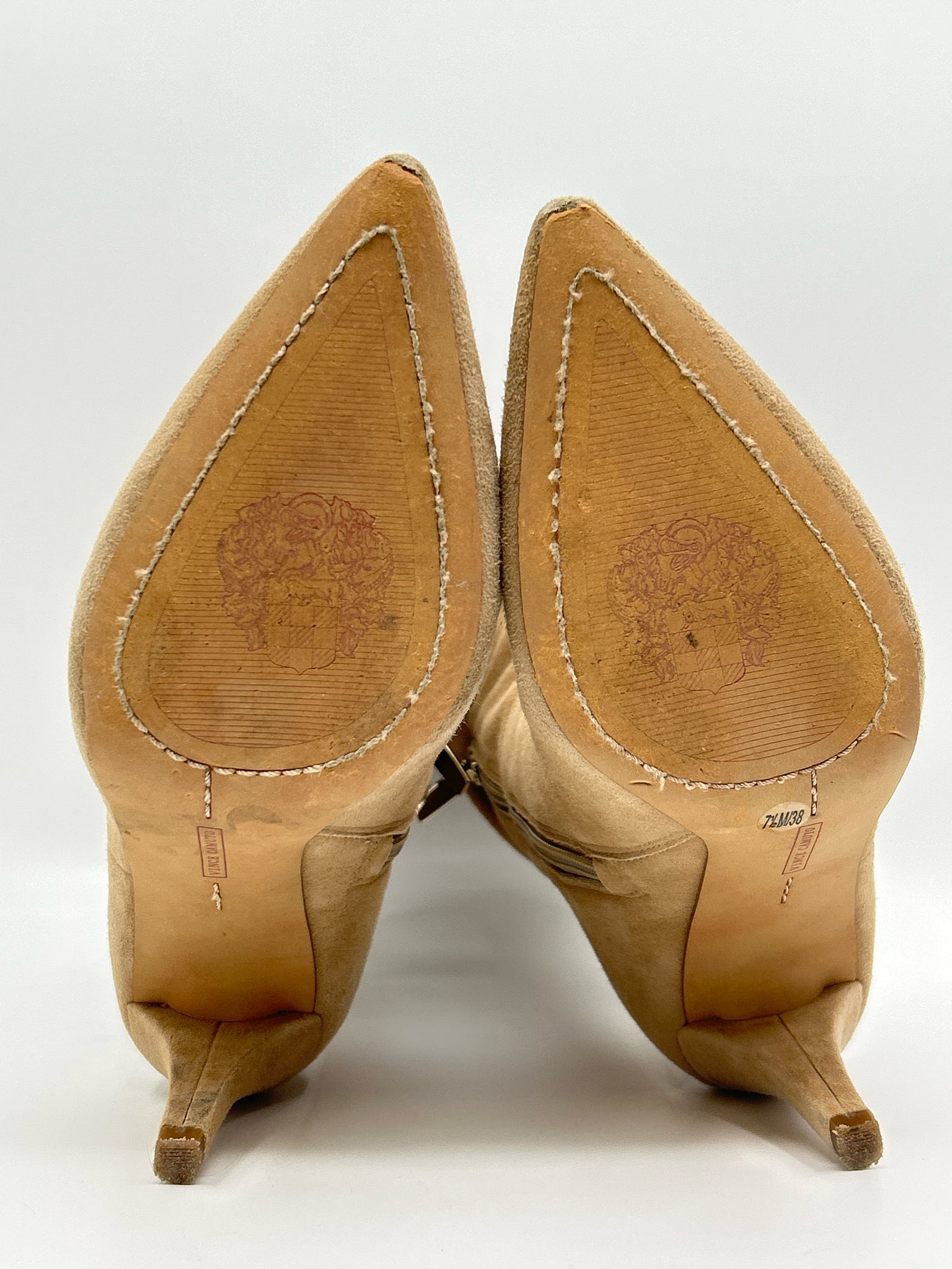 VINCE CAMUTO Size 7.5M Beige Women Booties