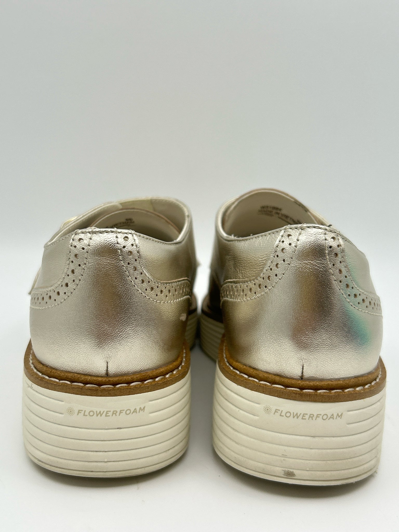 COLE HAAN Size 9B Gold Women Loafer