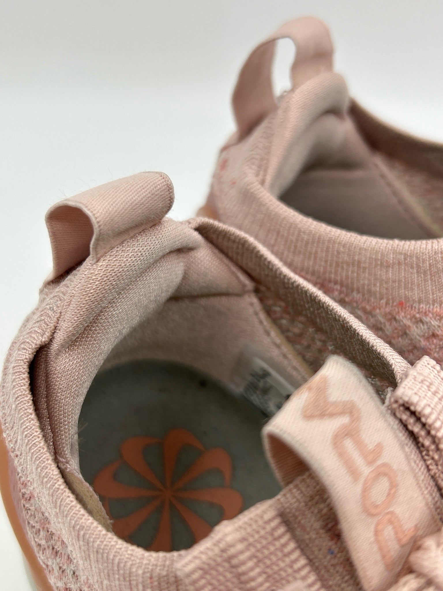 NIKE Size 8 Pink Women Sneakers