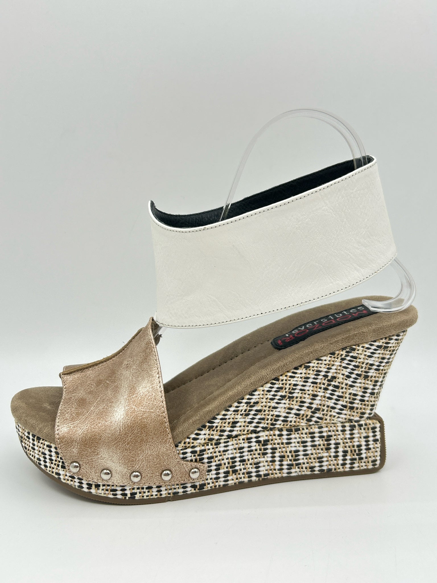 Modzori Size 8 White & Black Women Sandal
