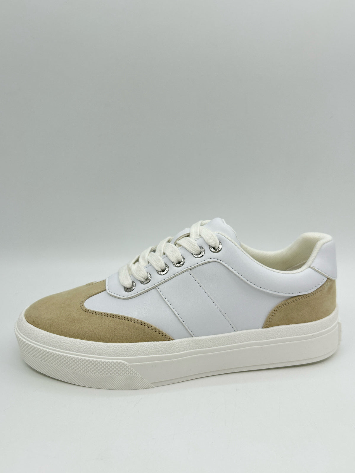 J/Slides Size 8M White and Sand Women Sneakers
