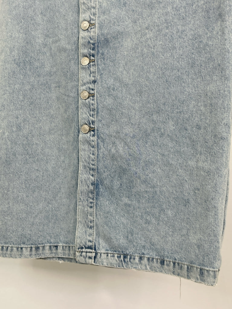 WE THE FREE Size 12 LIGHT BLUE DENIM Women's Skirt
