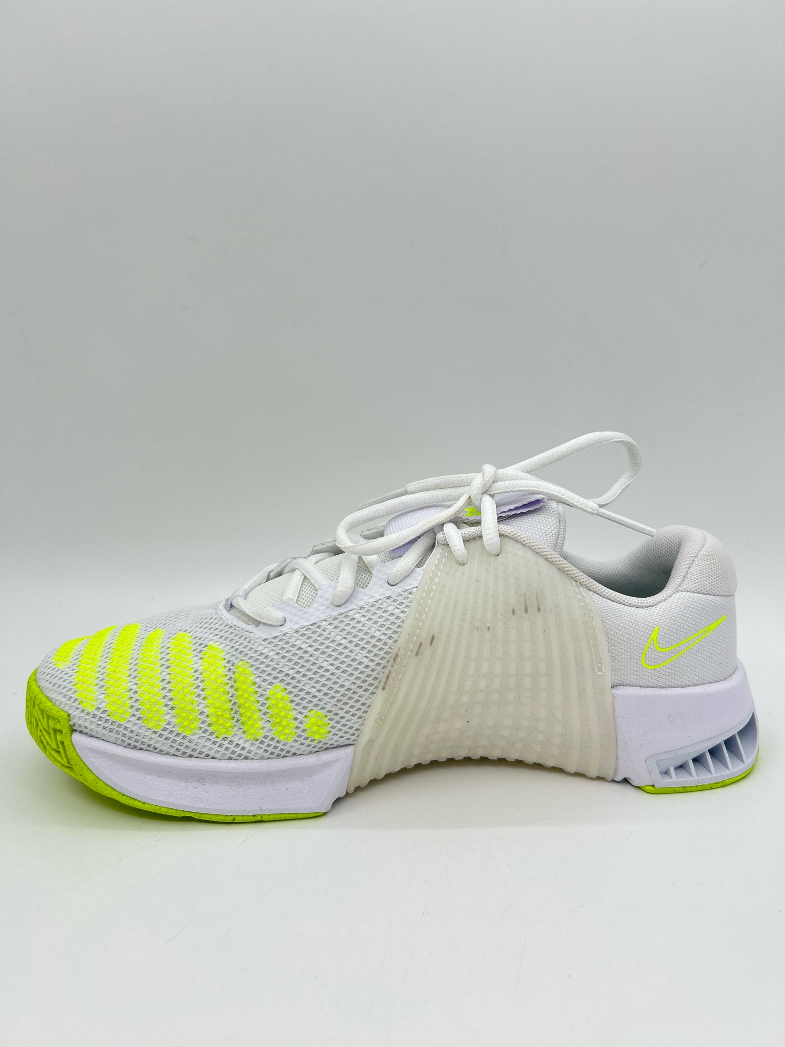 NIKE Size 9.5 White Women Sneakers