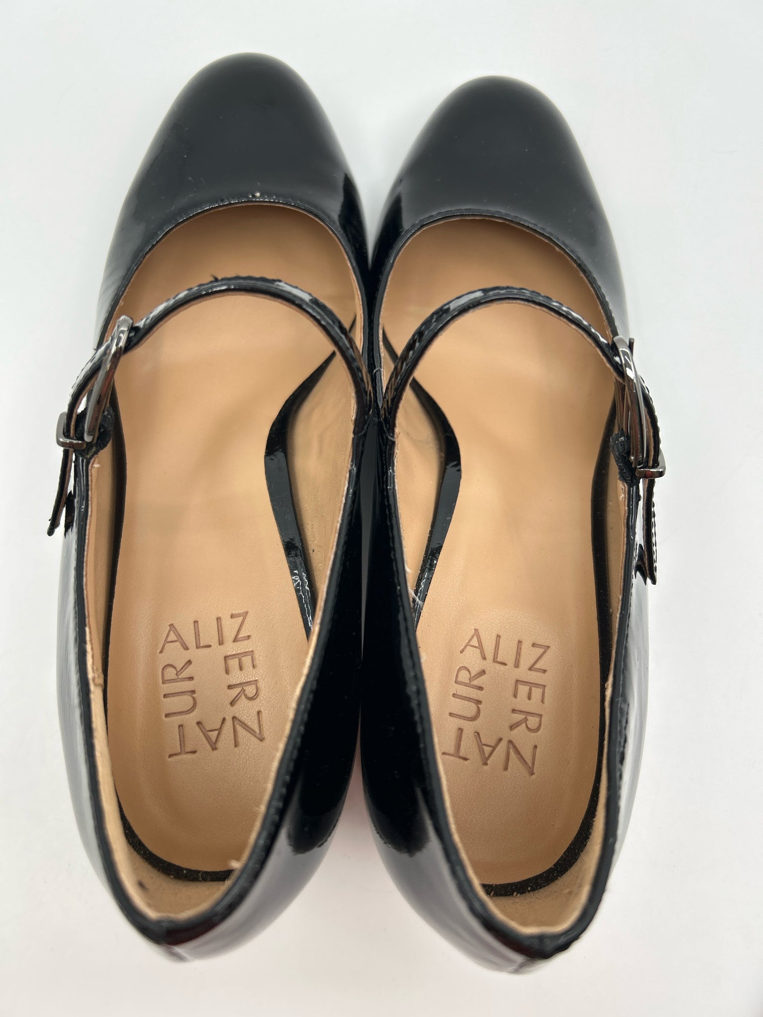 NATURALIZER Size 8.5M Black Women Pumps