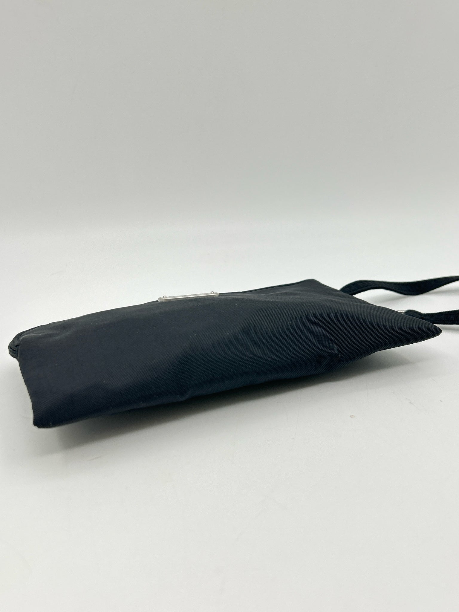 BAGGALLINI Black Women Wristlet