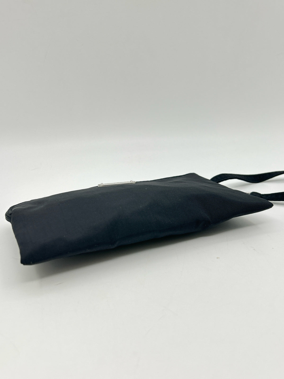 BAGGALLINI Black Women Wristlet