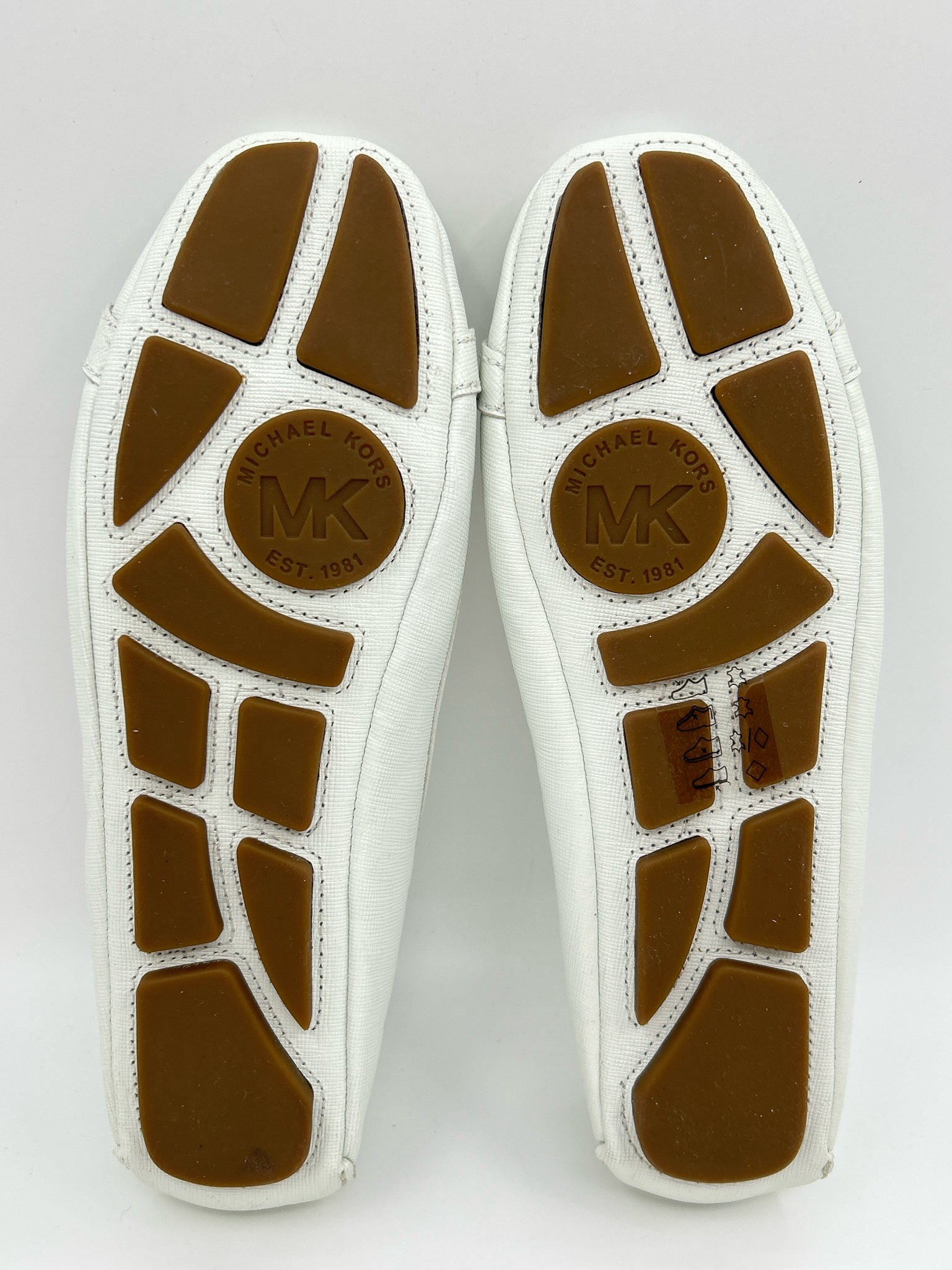 MICHAEL MICHAEL KORS Size 8M White Women Flats