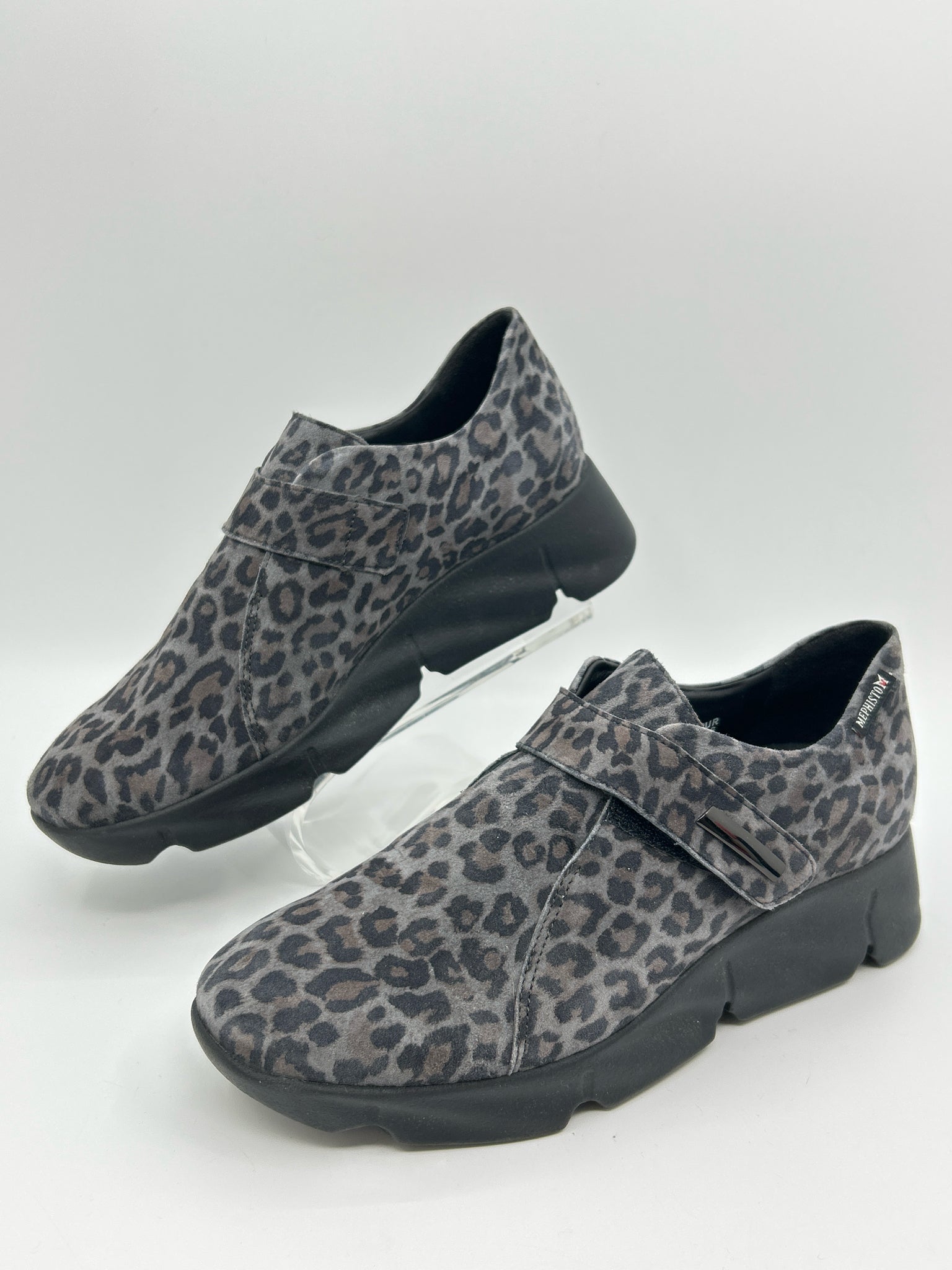 MEPHISTO Size 8 Gray print Women Shoes