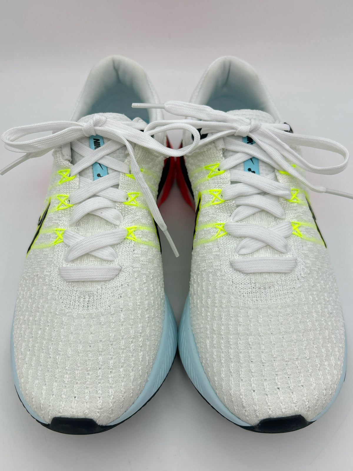 NIKE Size 9 White Women Sneakers