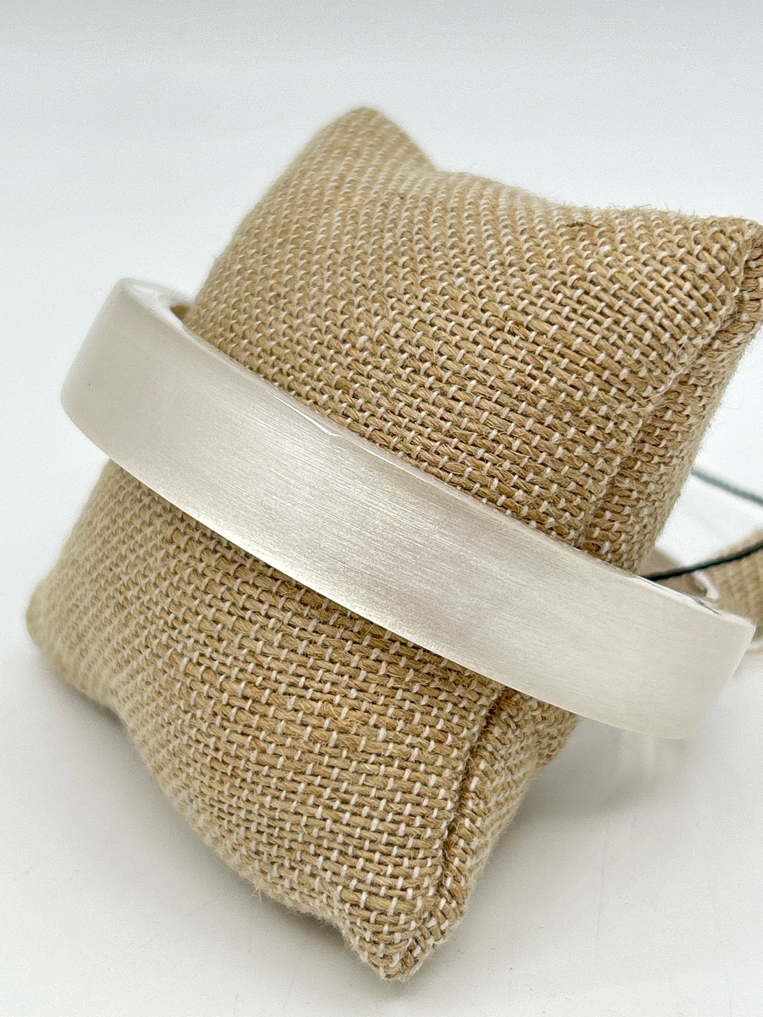 ALEMBIKA White Bracelet