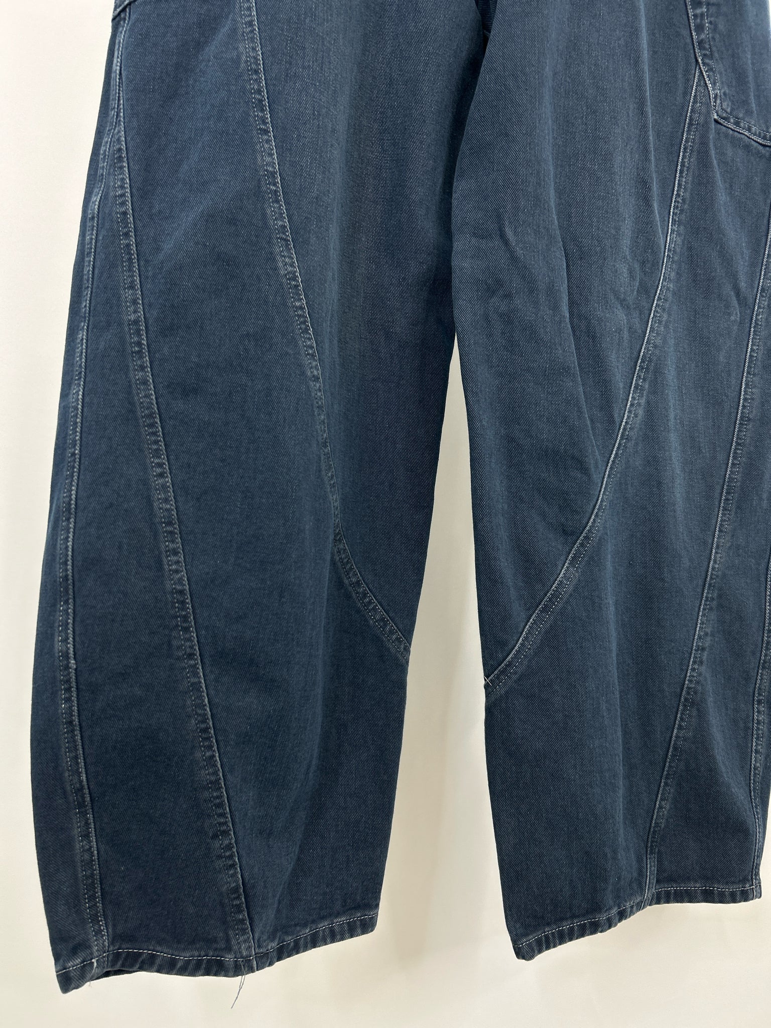 WE THE FREE Size 30/10 BLUE DENIM Women jeans