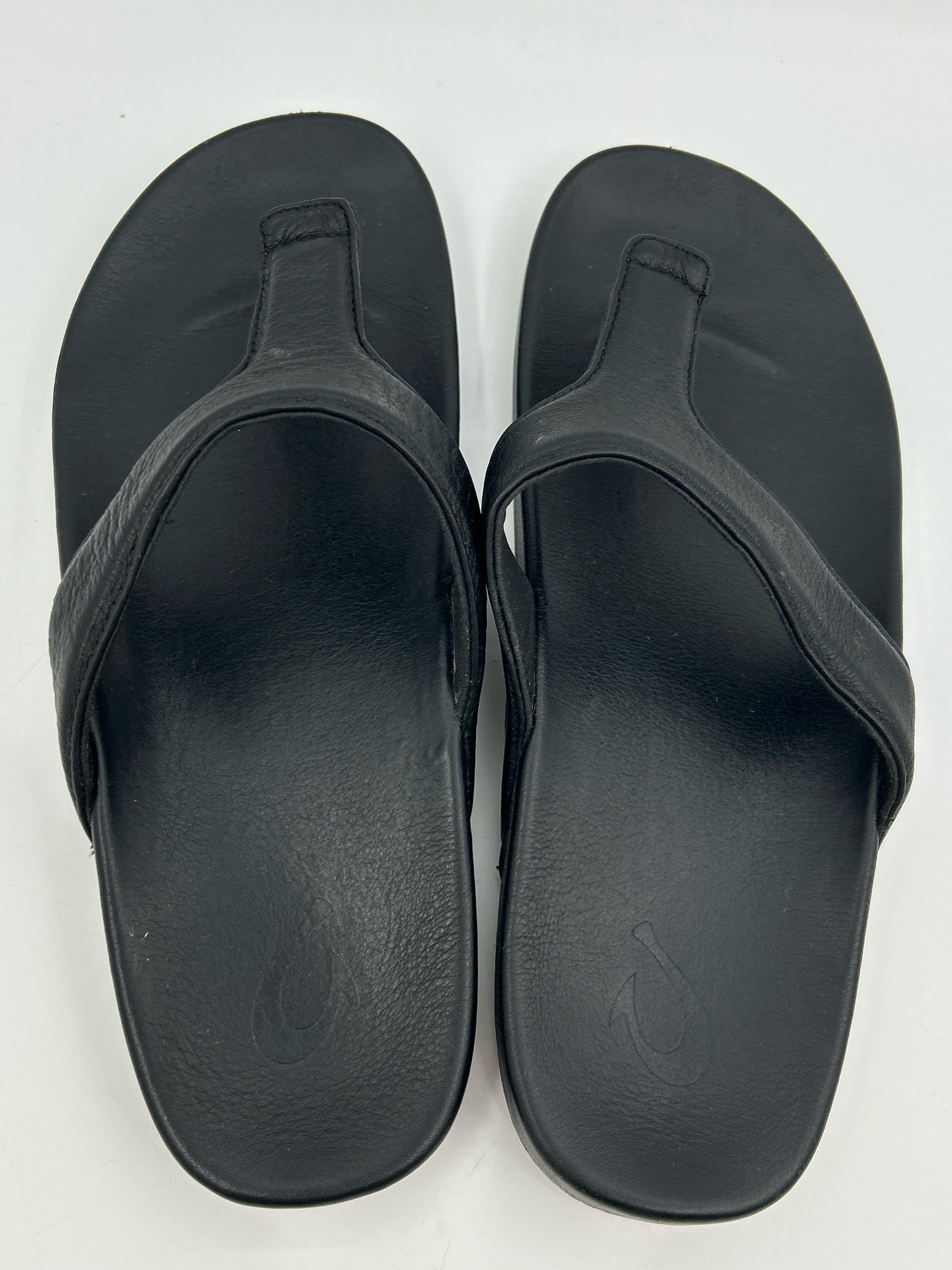 OLUKAI Size 8W Black Women Sandal