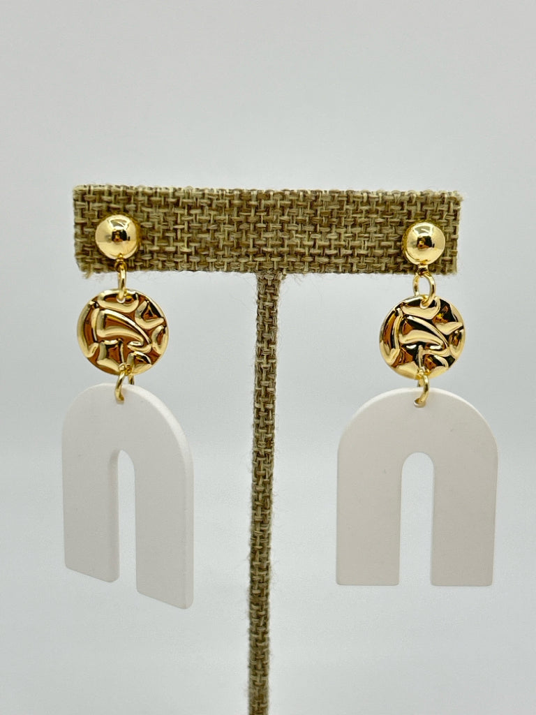 EYE CANDY Women Size One Size Gold Earrings