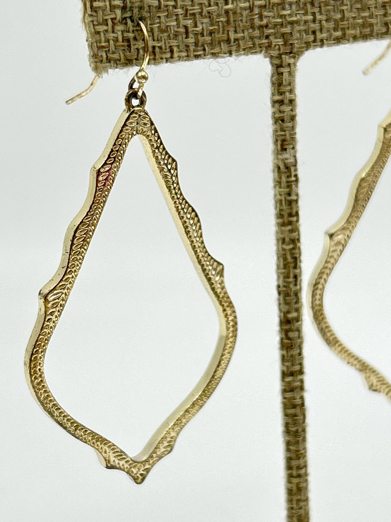 KENDRA SCOTT Gold Earrings