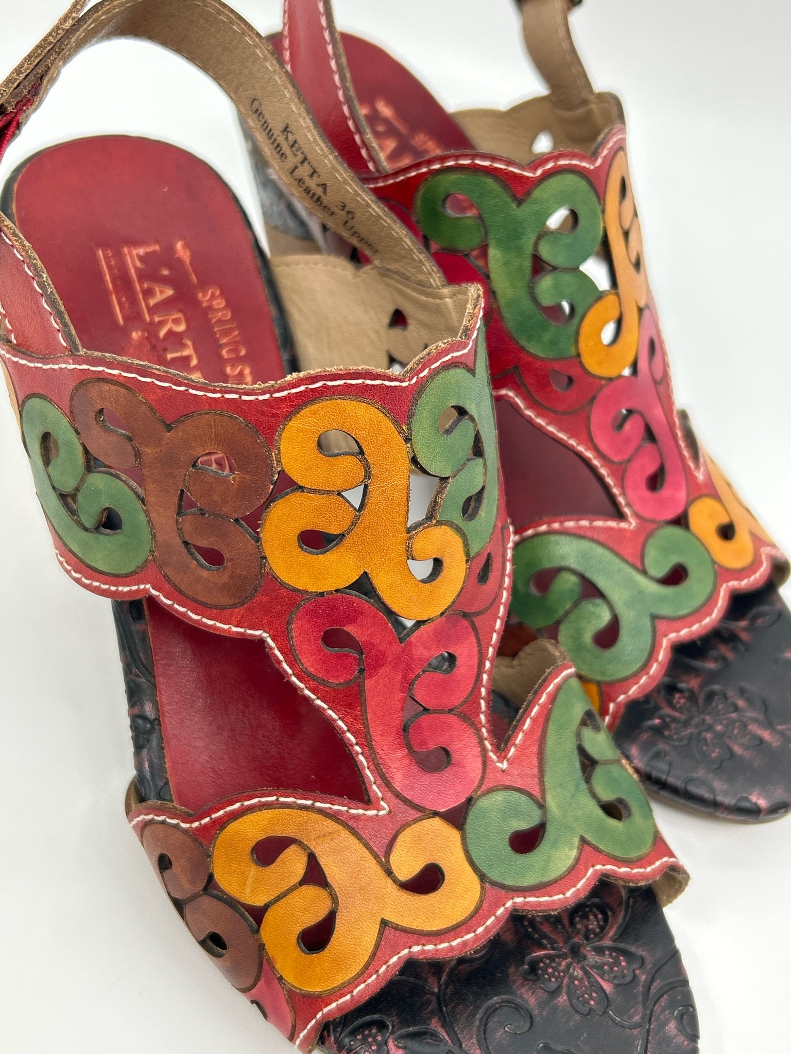 L'ARTISTE Size 5.5/6 Red and orange Women Sandal