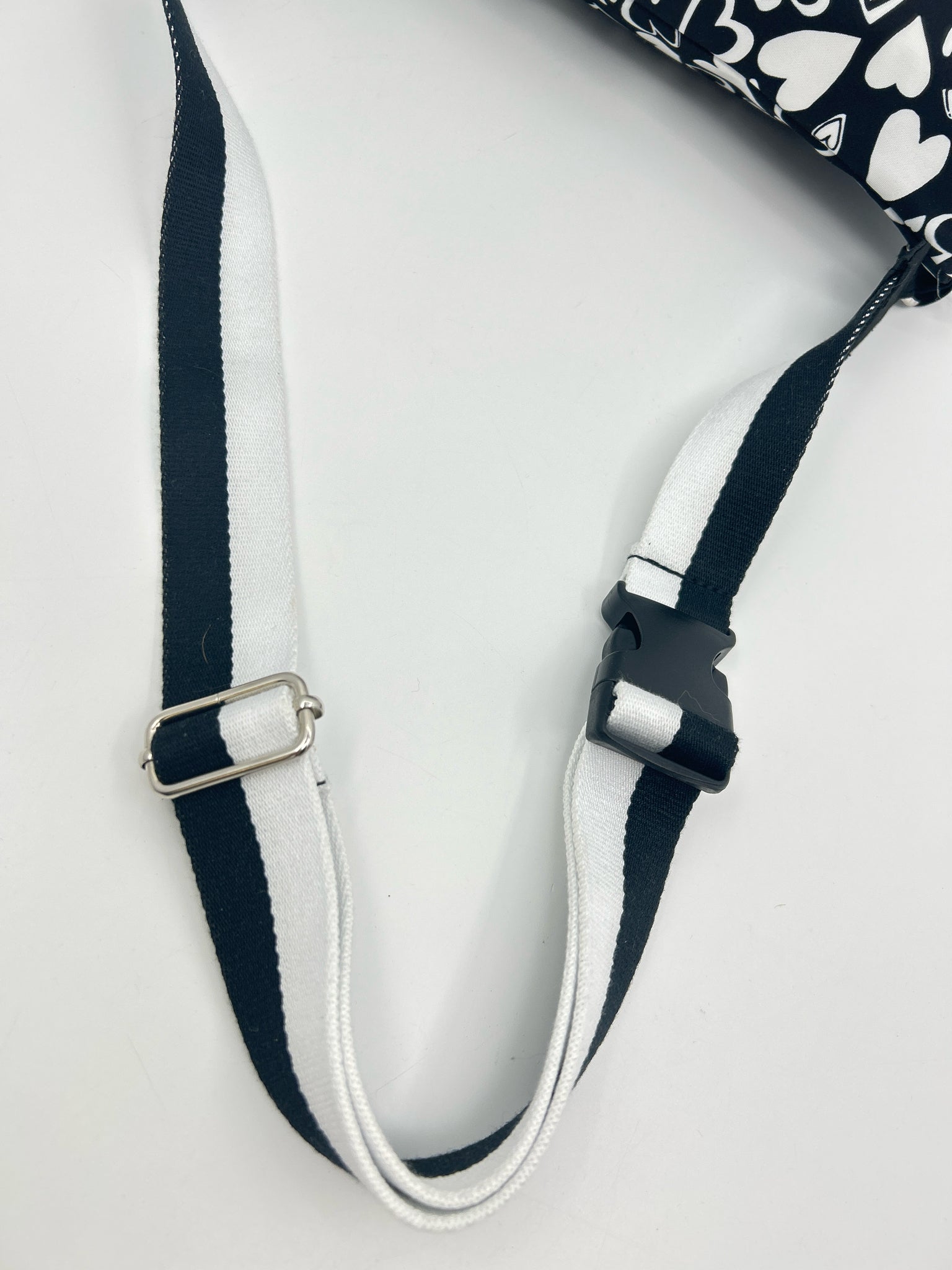 BRIGHTON Black and White Women Purse