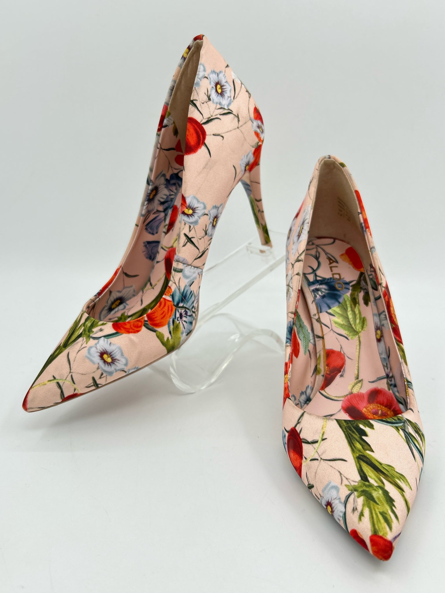 ALDO Size 7.5 Pink floral Women Pumps