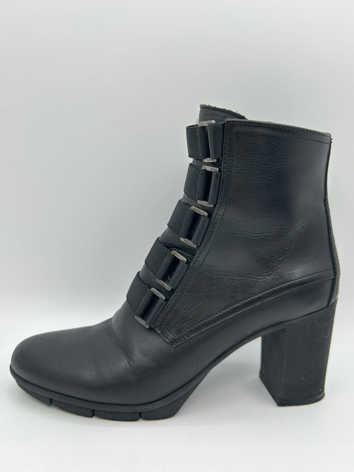 THE FLEXX Size 8 Black Women Booties