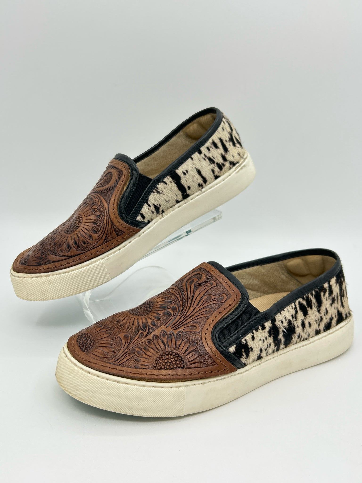 MYRA Size 7 Brown Women Sneakers