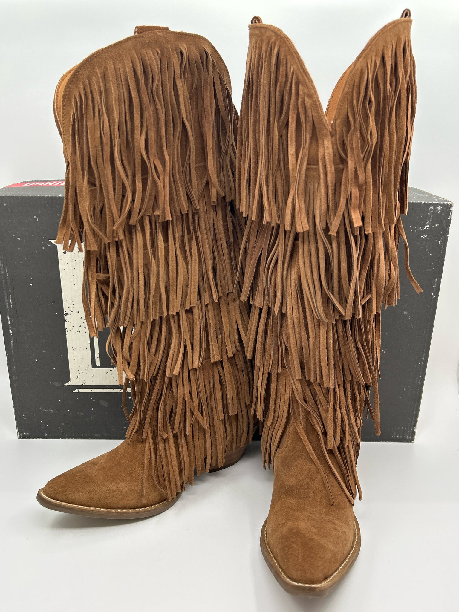 DINGO Size 7.5 Brown Women Boots