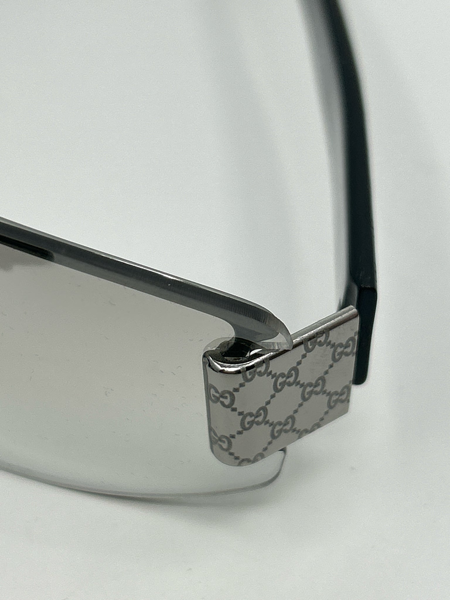 GUCCI Black Sunglasses