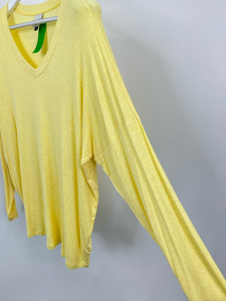 CABI Size L Yellow T-shirt