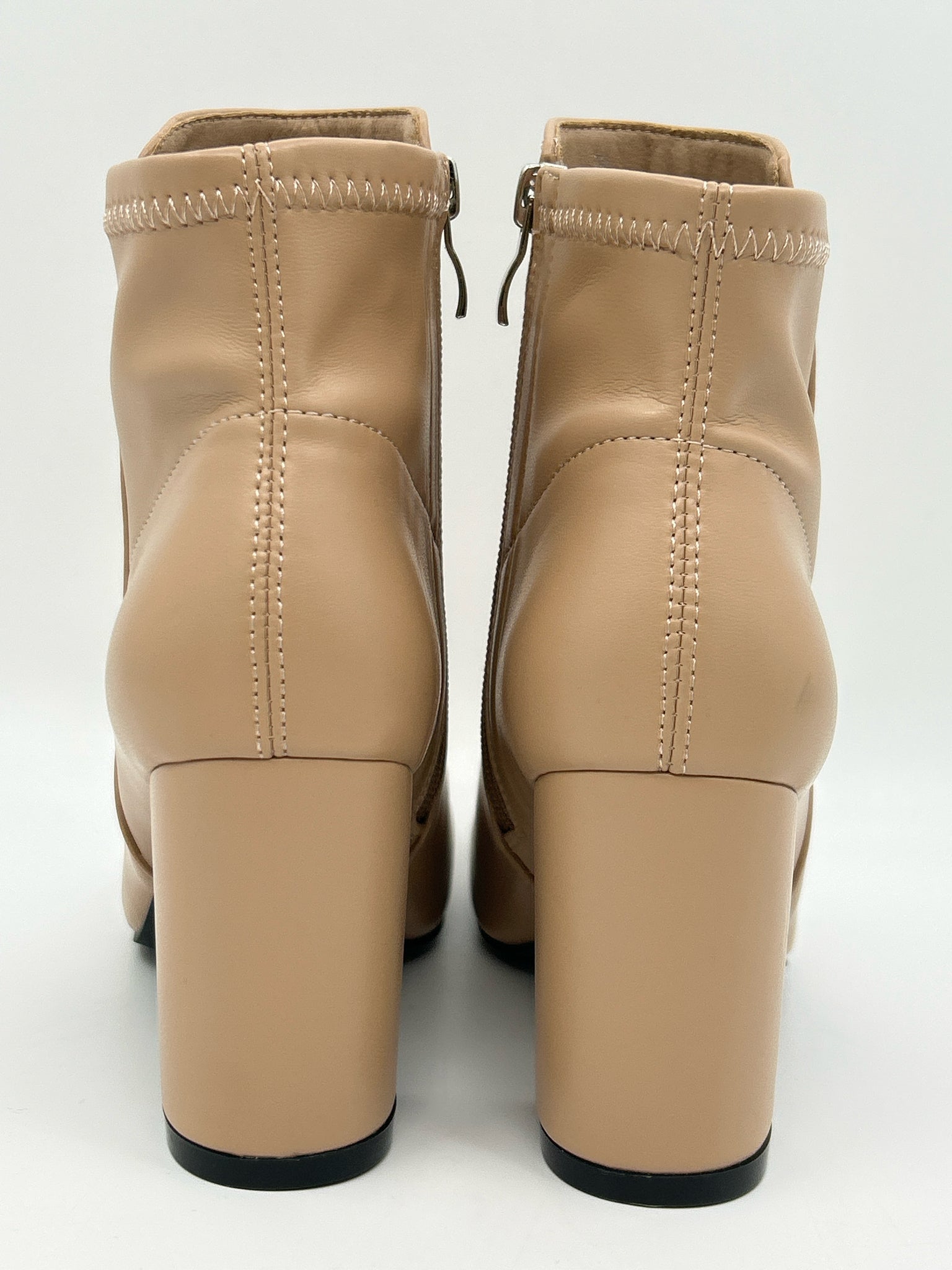 MIA Size 7M nude Women Booties