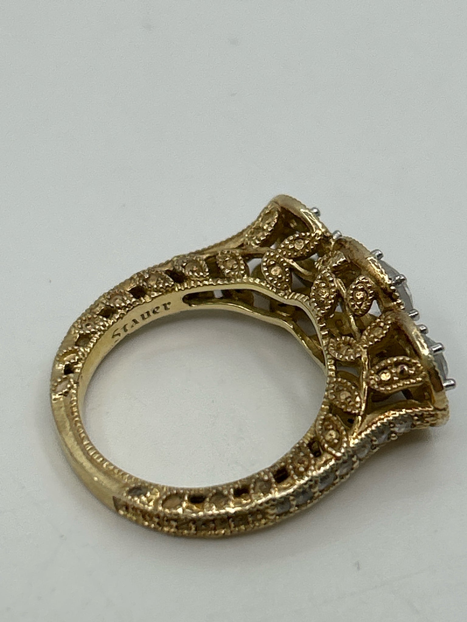 Stauer Gold and White Size 6 Ring
