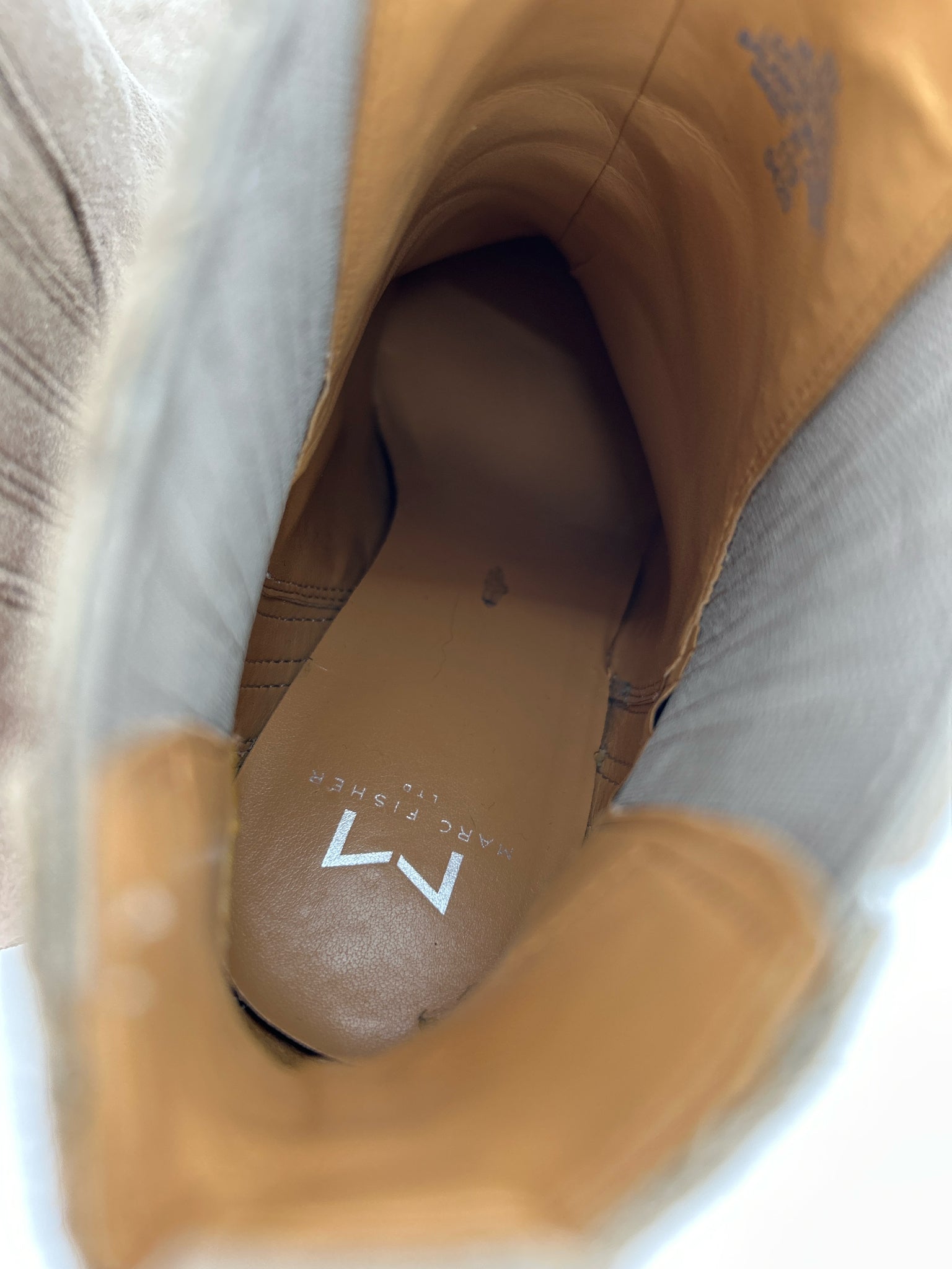 MARC FISHER Size 8M Beige Women Booties