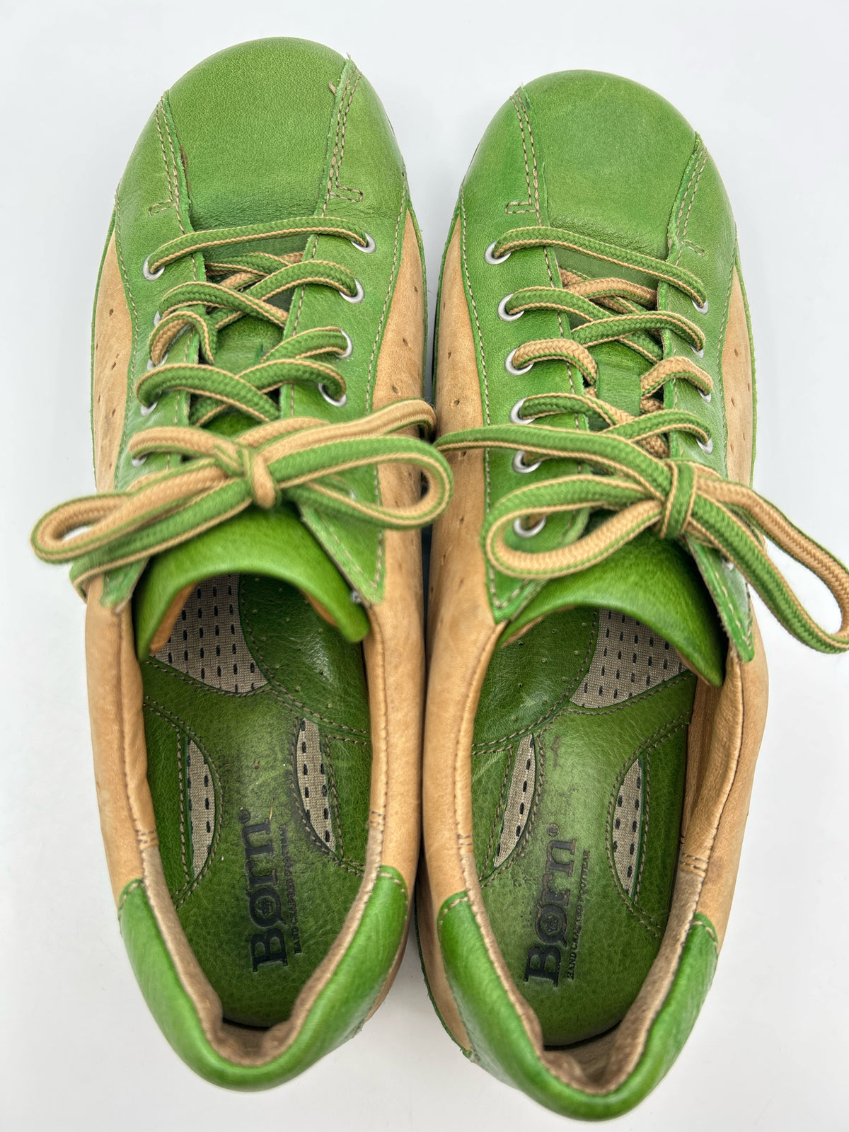 BORN Size 9 Green Women Sneakers
