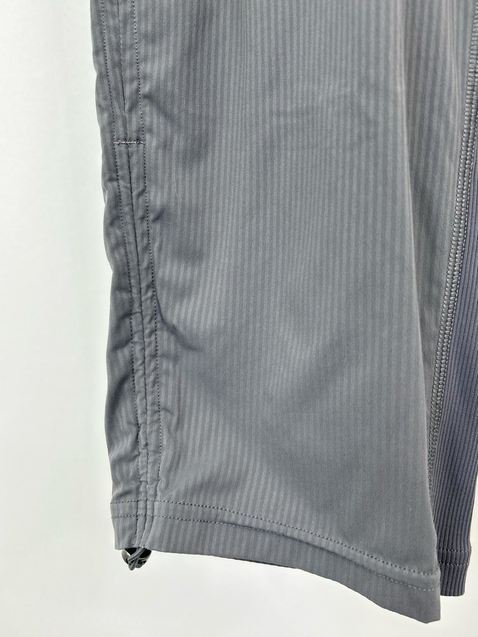LULULEMON Size 8 Gray Women Workout Pants
