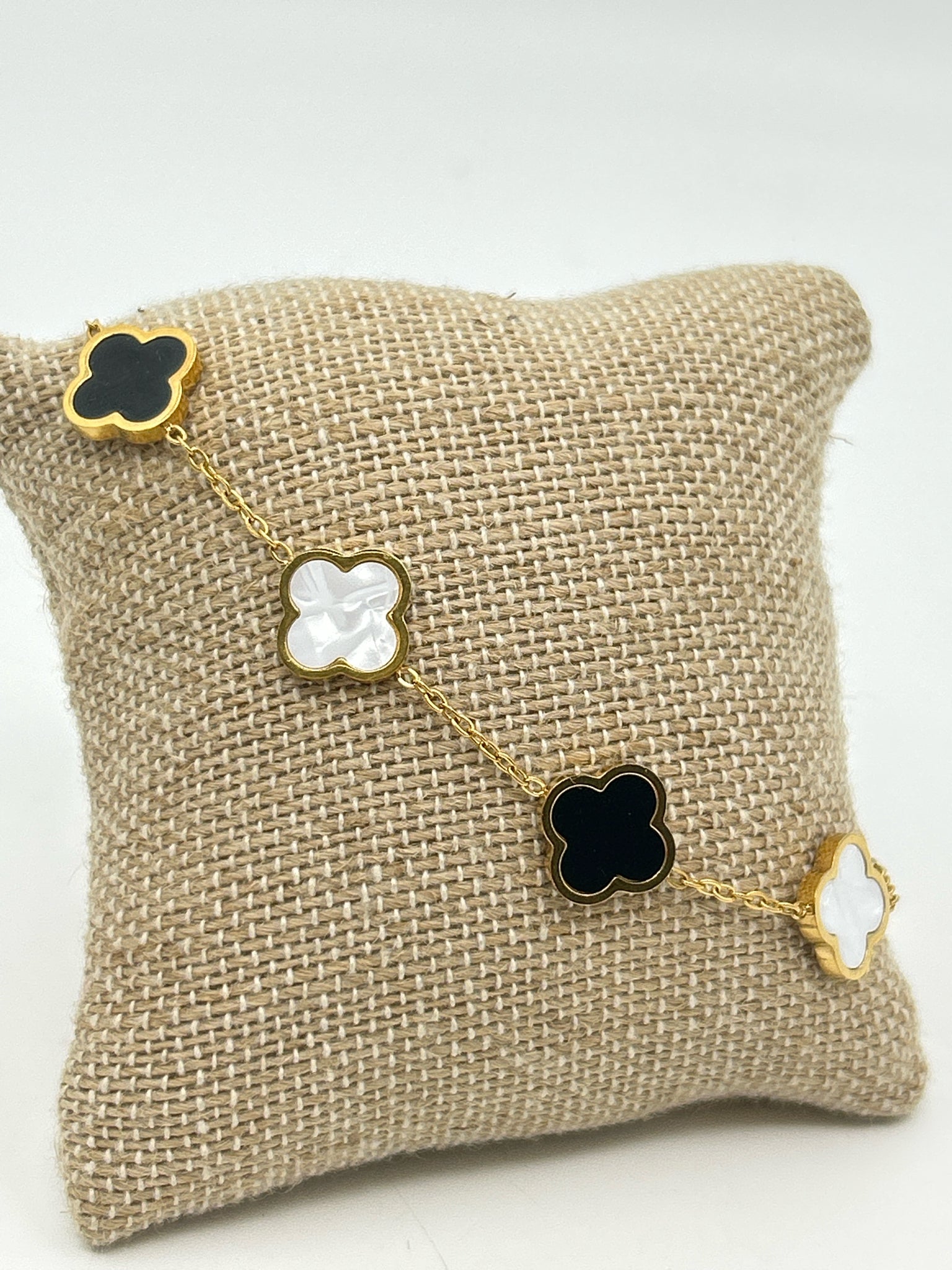 NO BRAND Gold Bracelet