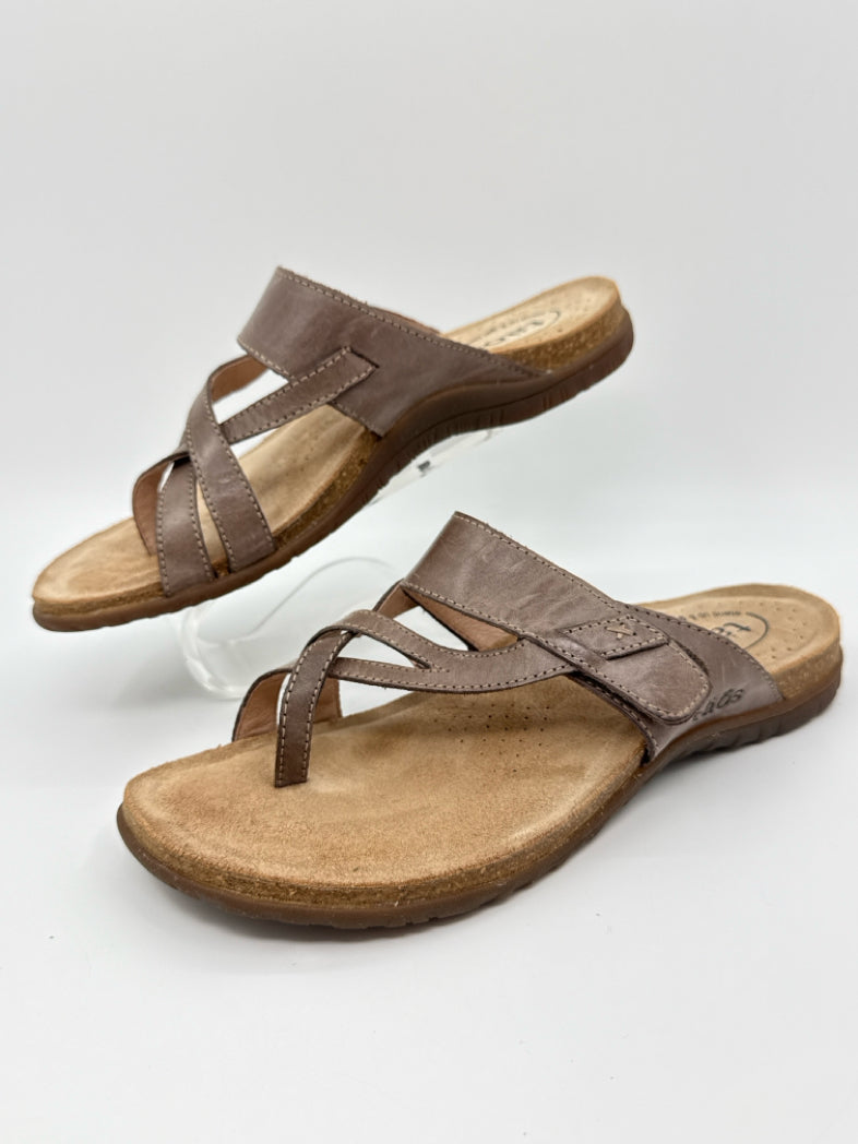 TAOS Size 9 Brown Women Sandal