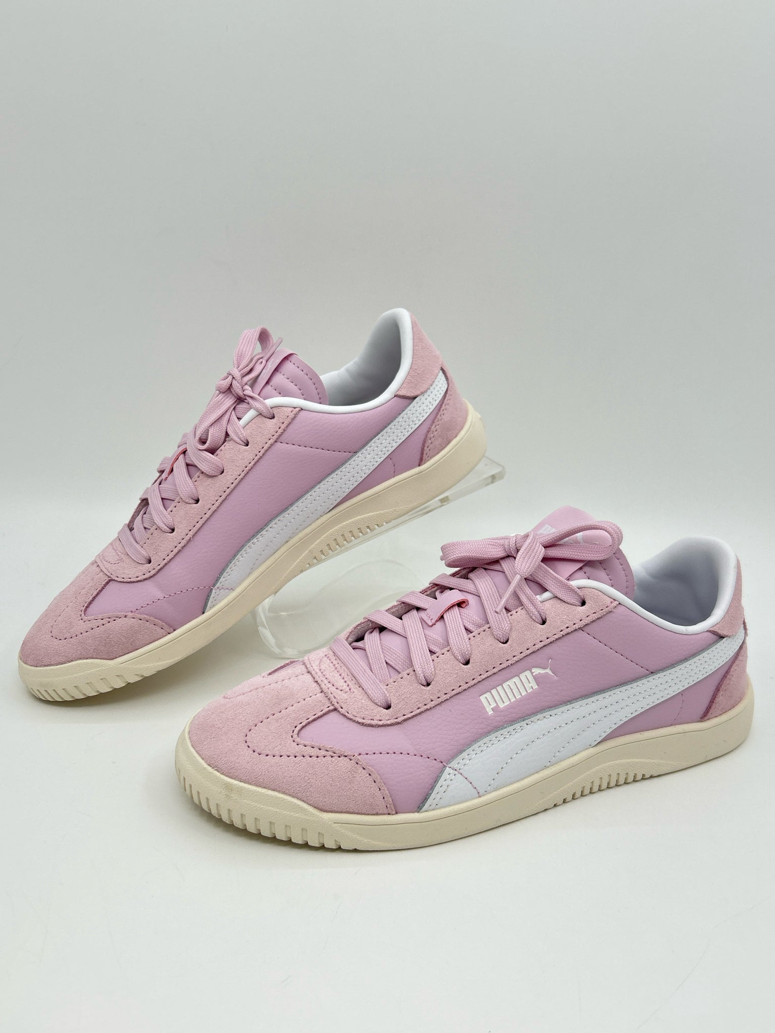 PUMA Size 9 Lilac Women Sneakers
