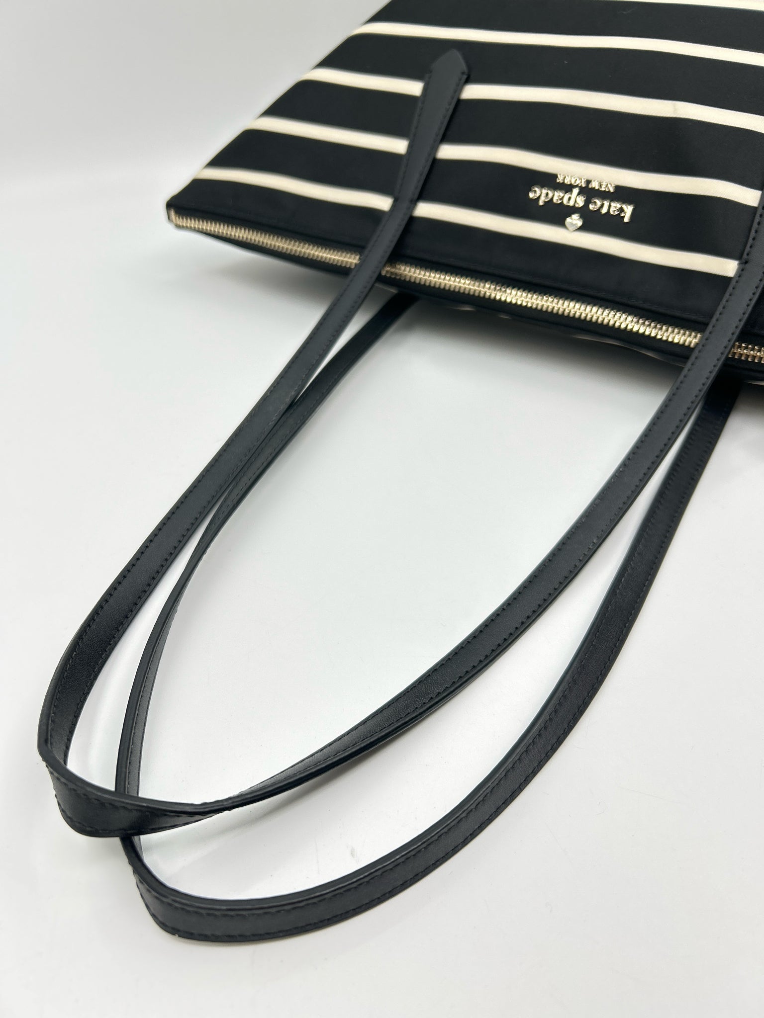 KATE SPADE Black and White Women Purse