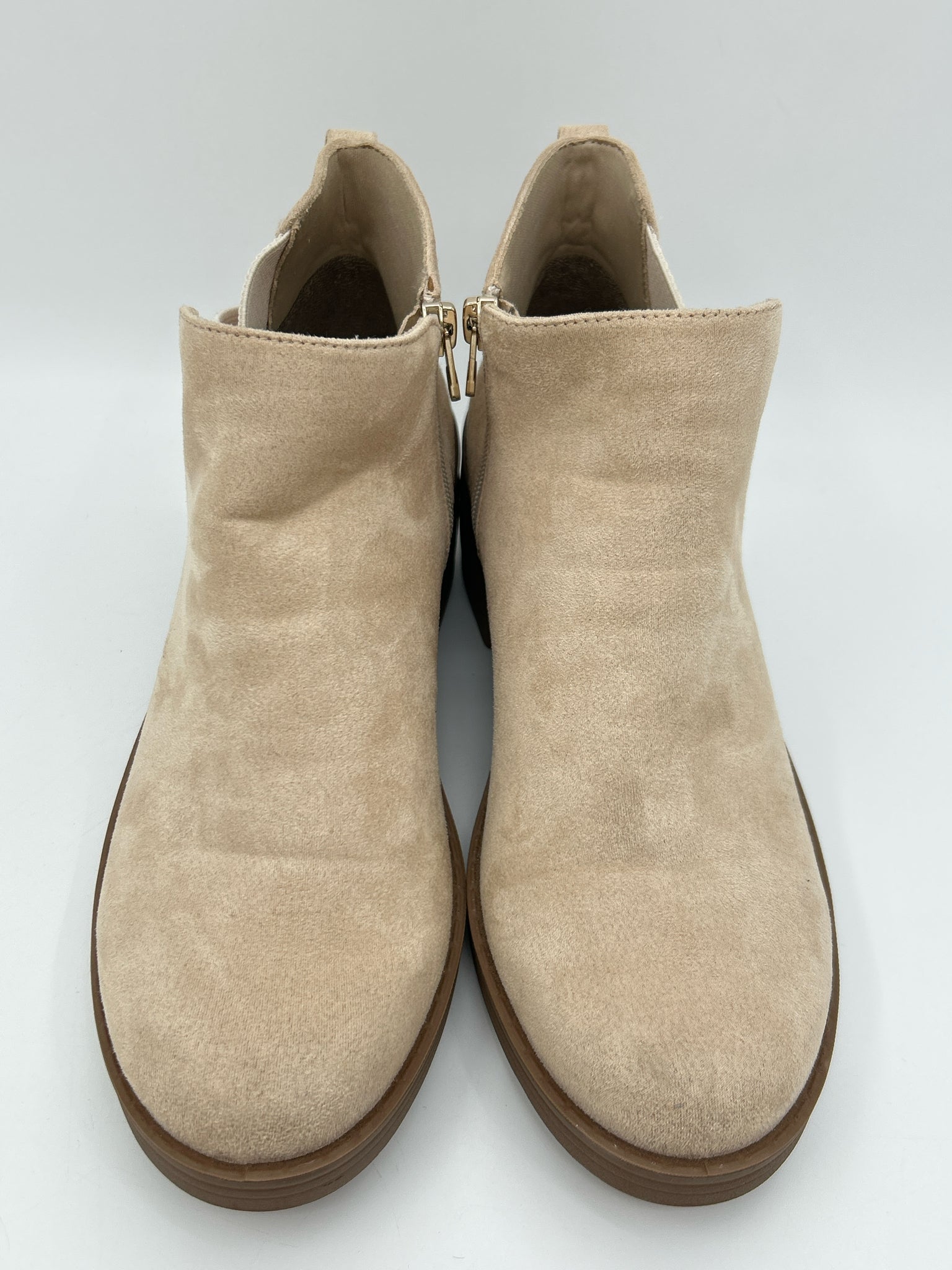 BZEES Size 9M Beige Women Booties