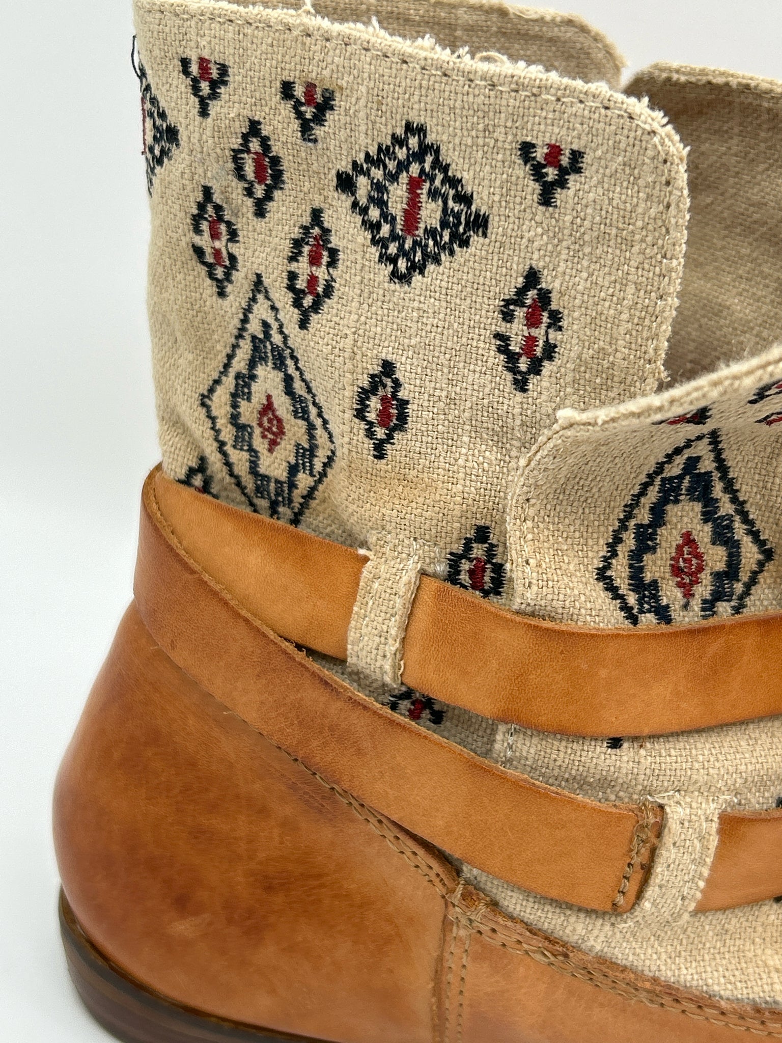 LATIGO Size 8.5M Tan Women Booties