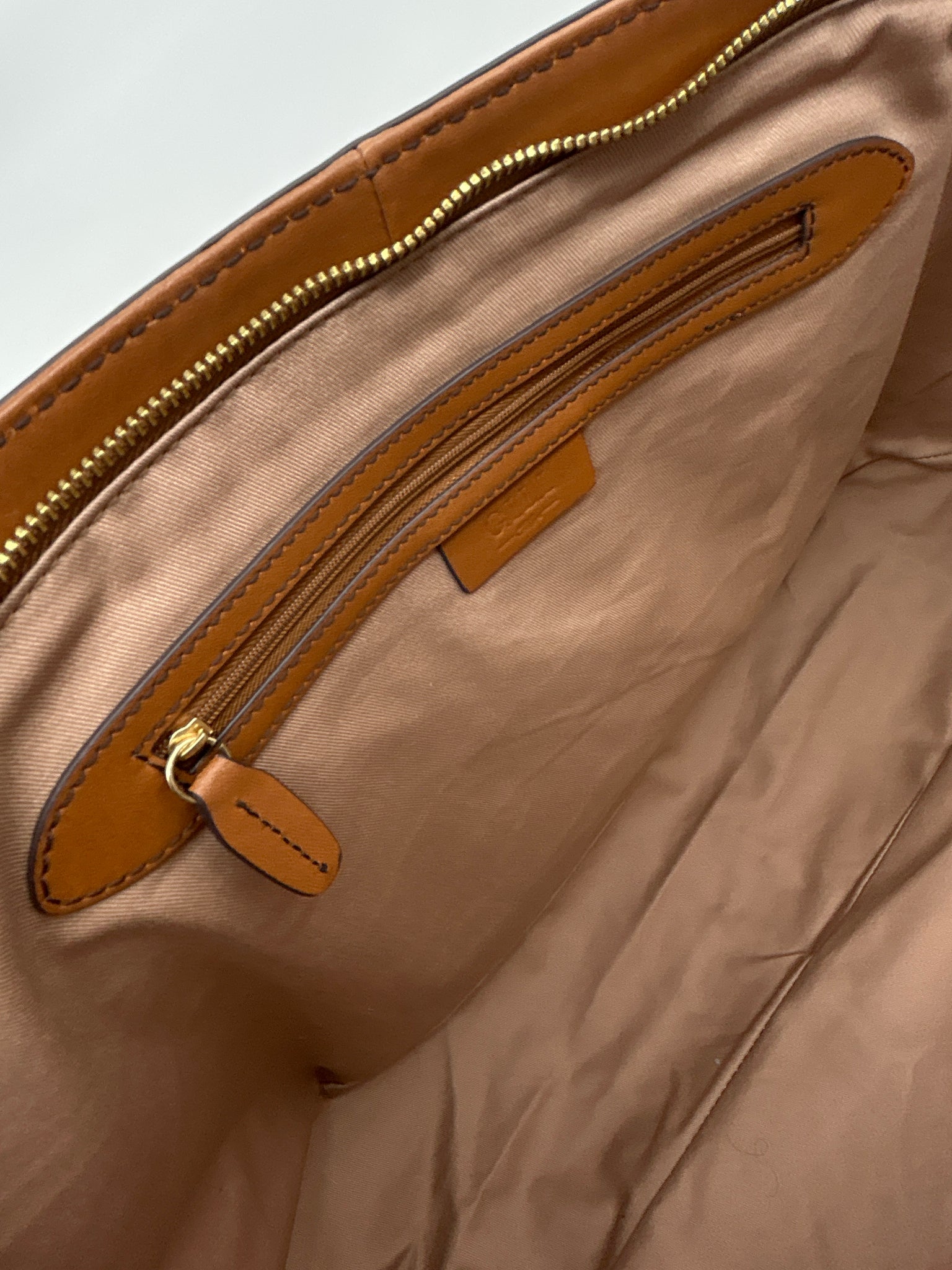 G.I.L.I Mahogany Women Tote