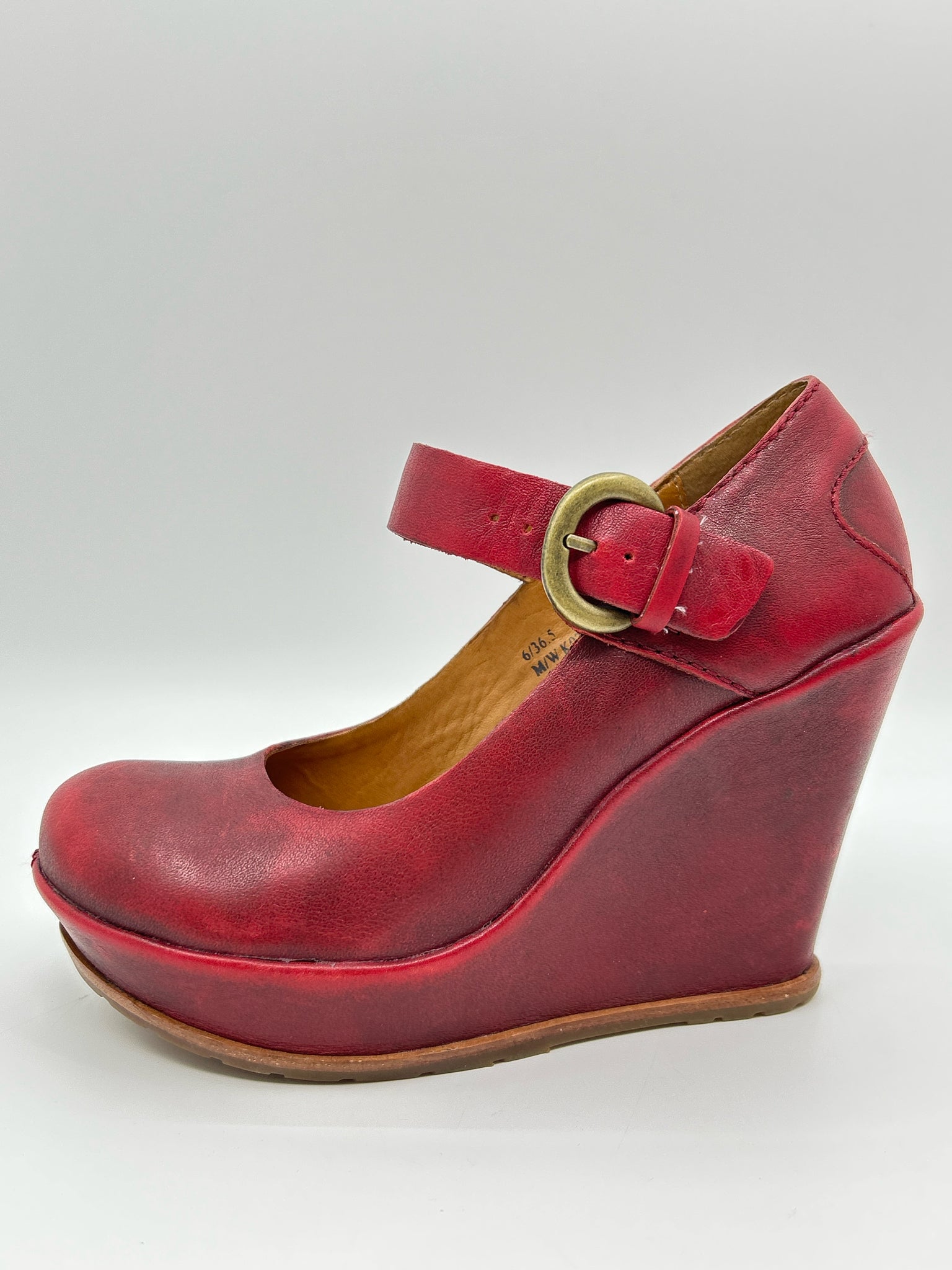 KORK EASE Size 6 Red Women's Pumps